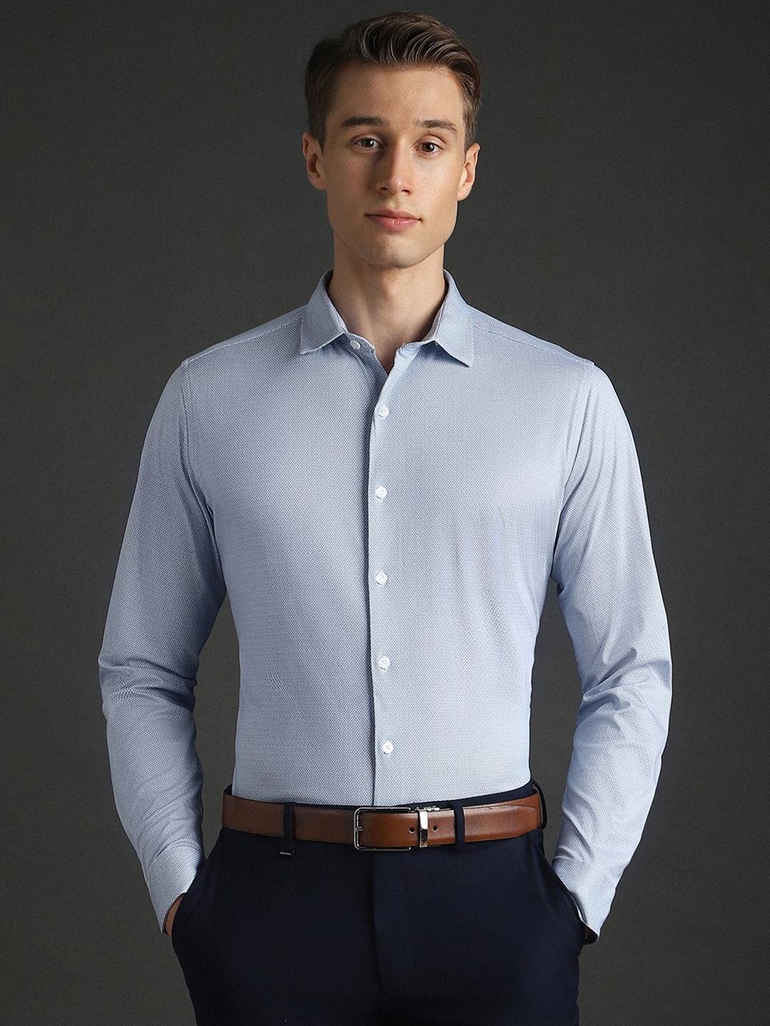

Bergamo Men Slim Fit Opaque Casual Shirt, Blue