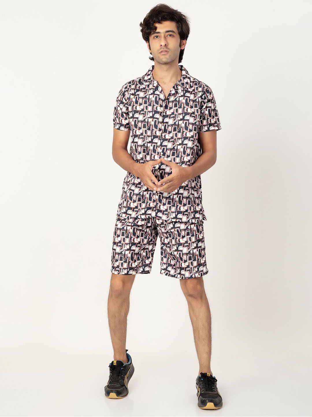 

Gavin Paris Printed Short Sleeves Shirt & Shorts, Black