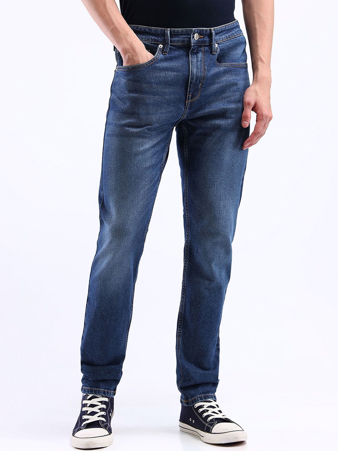 

Flying Machine Men Tapered Fit Light Fade Stretchable Jeans, Blue