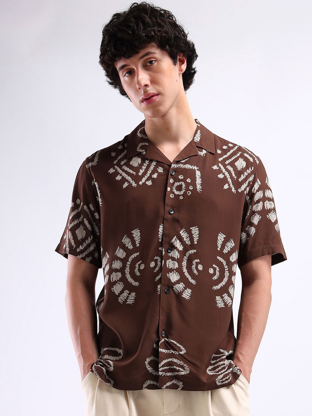 

Flying Machine Men Cuban Collar Cotton Shirt, Brown