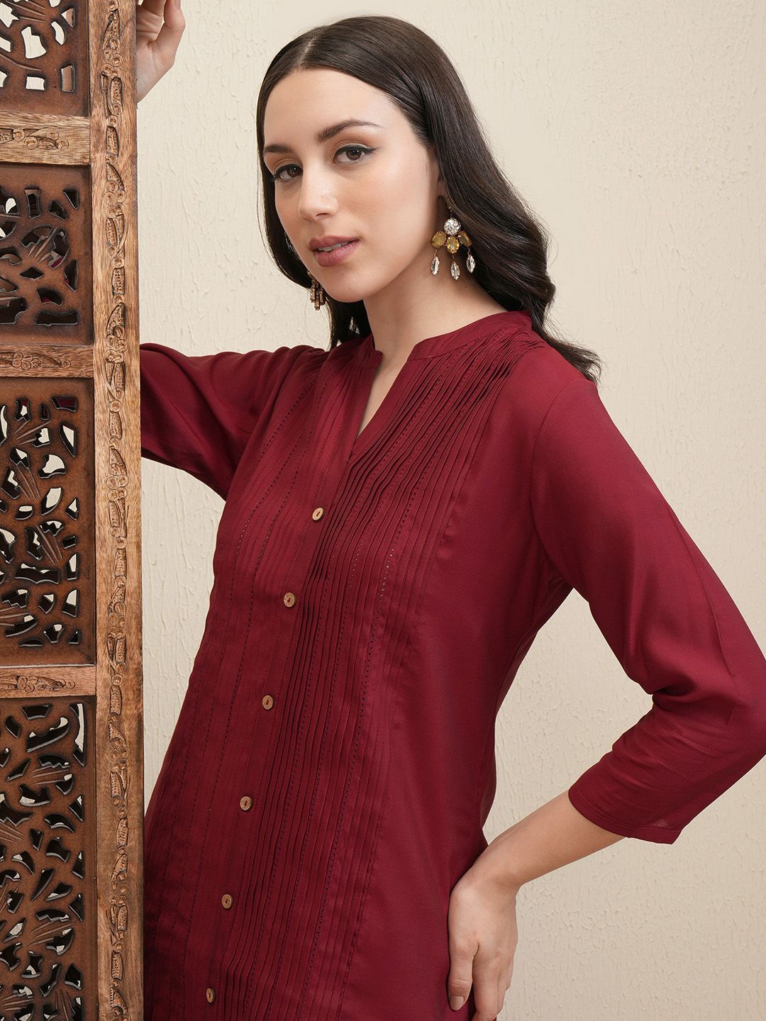 

Vishudh Maroon Mandarin Collar Panelled A-Line Kurta