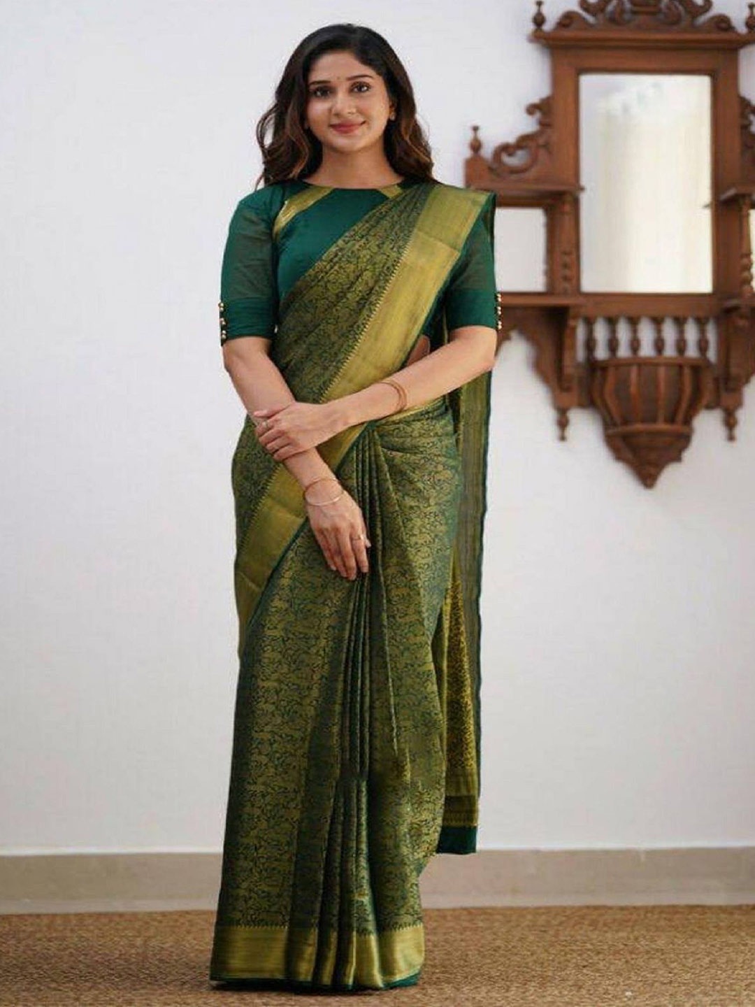 LADY SHOPI Ethnic Motifs Zari Pure Silk Banarasi Saree, Green