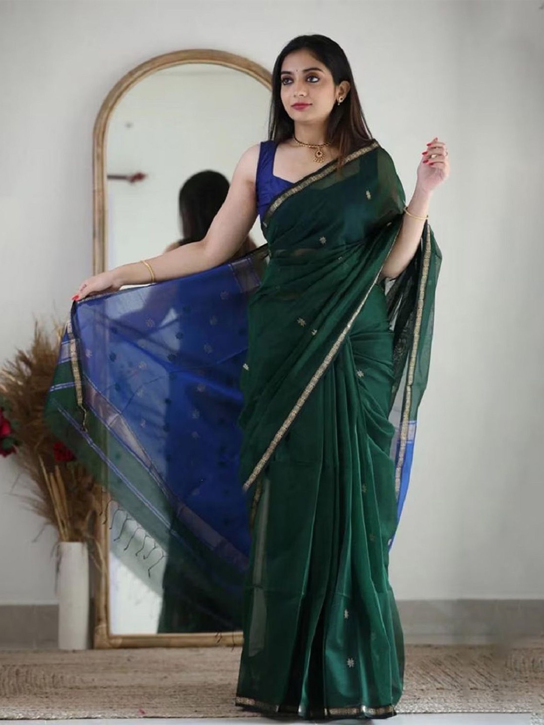 

LADY SHOPI Ethnic Motifs Zari Banarasi Saree, Navy blue