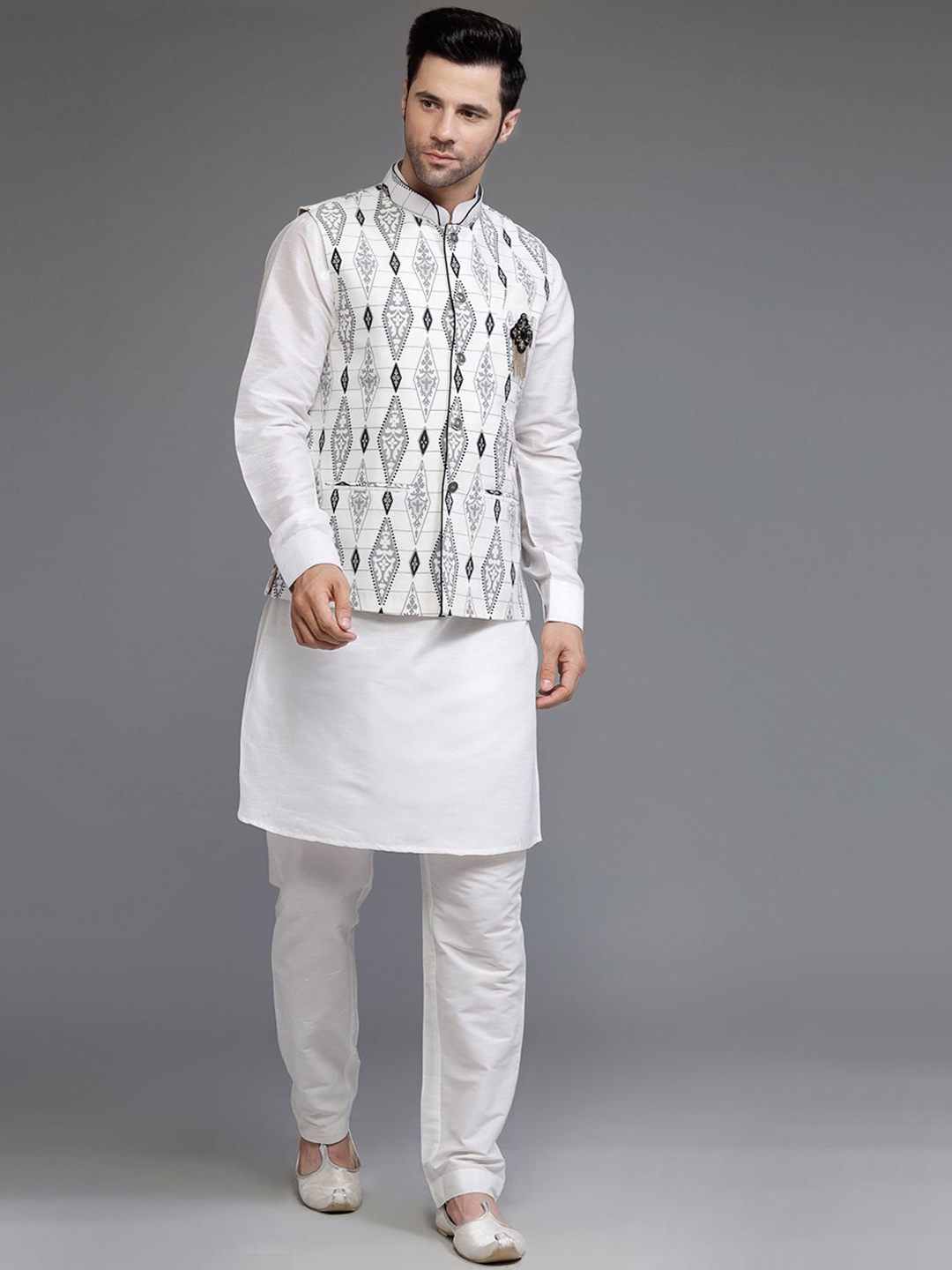 

Utsav Fashion Mandarin Collar Cotton Silk Straight Kurta With Trousers & Nehru Jacket, Off white