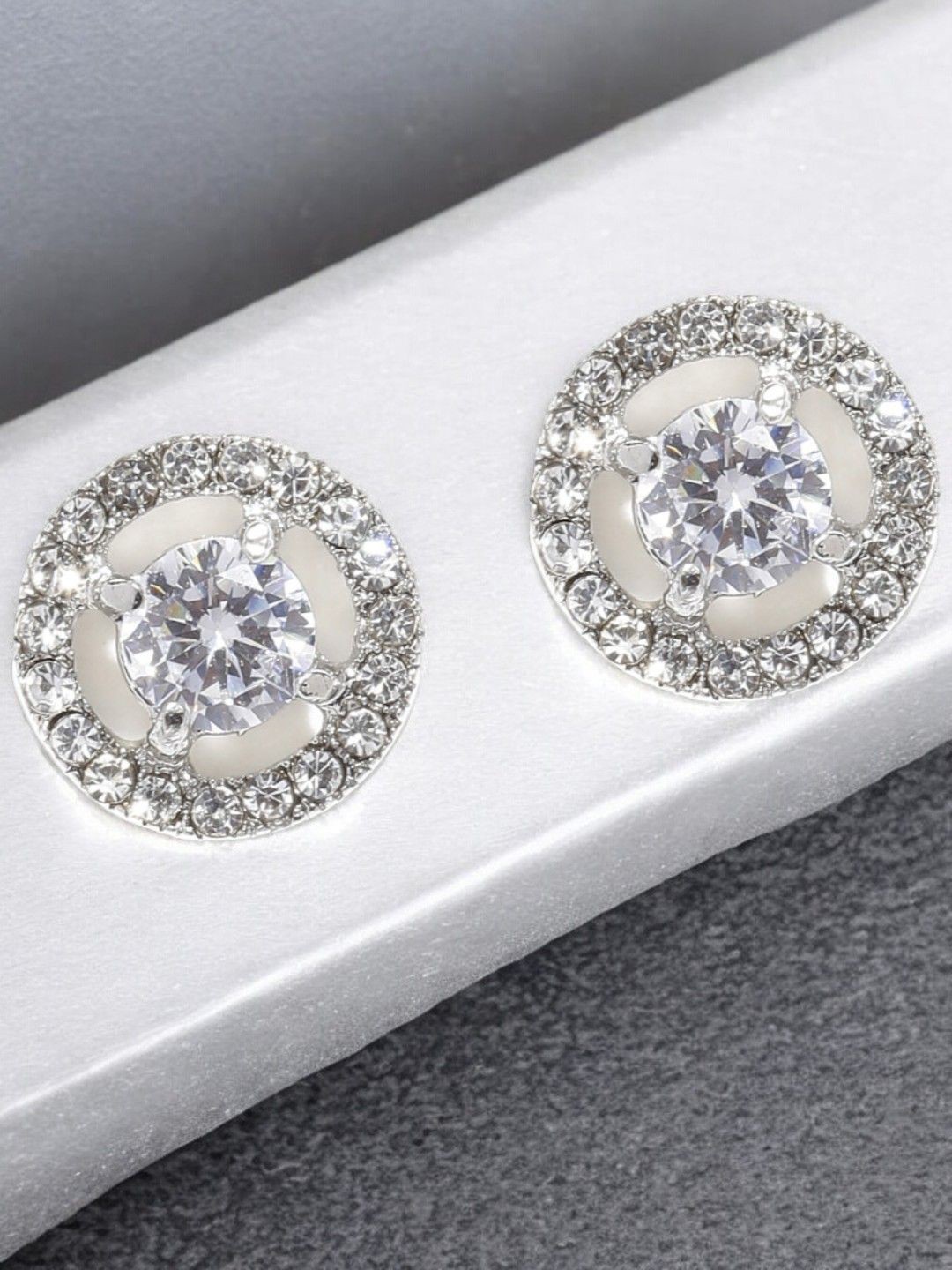 

fabula Crystal Solitaire Circular Studs Earrings, Silver