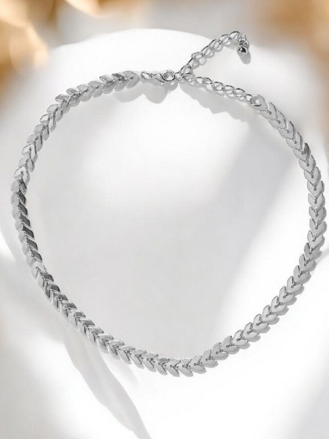 

fabula Choker Minimal Necklace, Silver