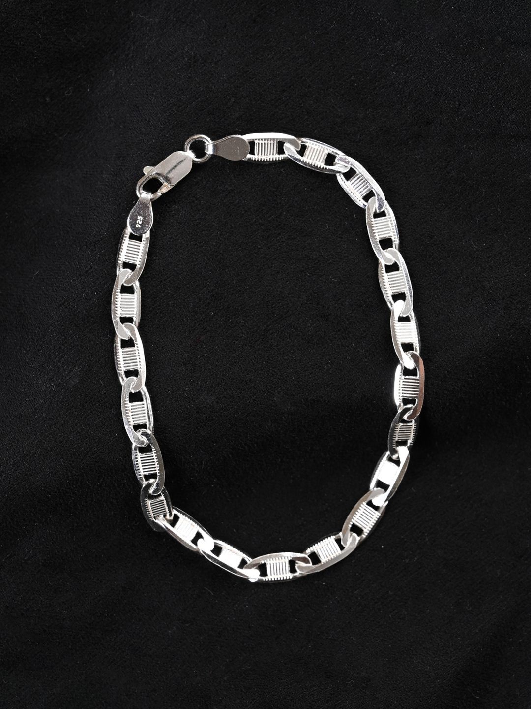 

Clara Men 92.5 Sterling Silver Link Bracelet