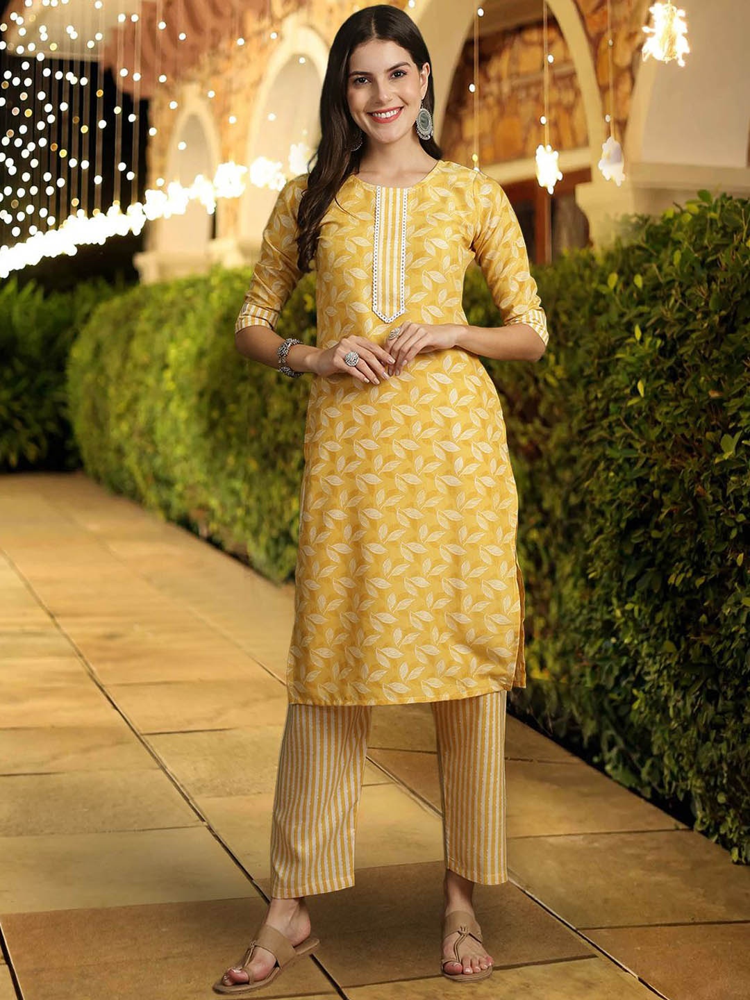 

7Threads Floral Printed Round Neck Pure Cotton Straight Kurta With Trousers & Dupatta, Yellow