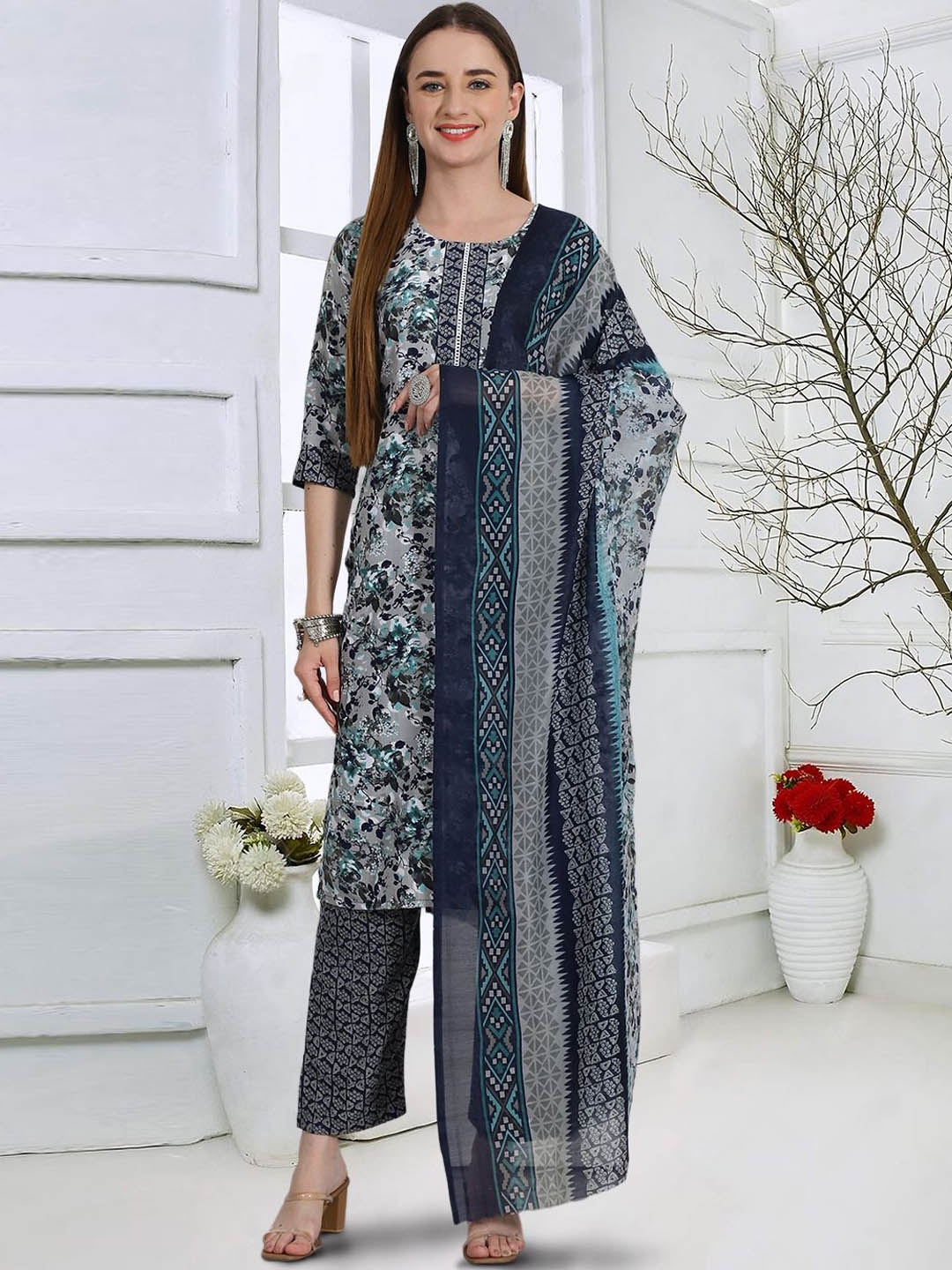 

7Threads Floral Printed Pure Cotton Straight Kurta With Trouser & Dupatta, Navy blue