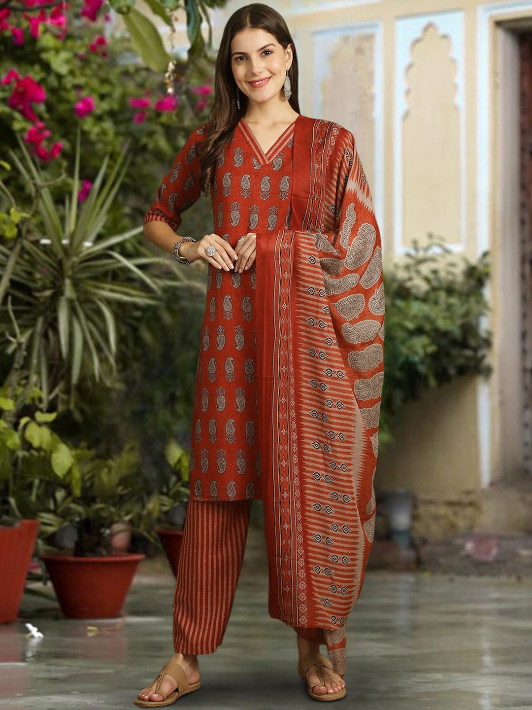 

7Threads Ethnic Motifs Printed Regular Pure Cotton Straight Kurta With Trousers & Dupatta, Red