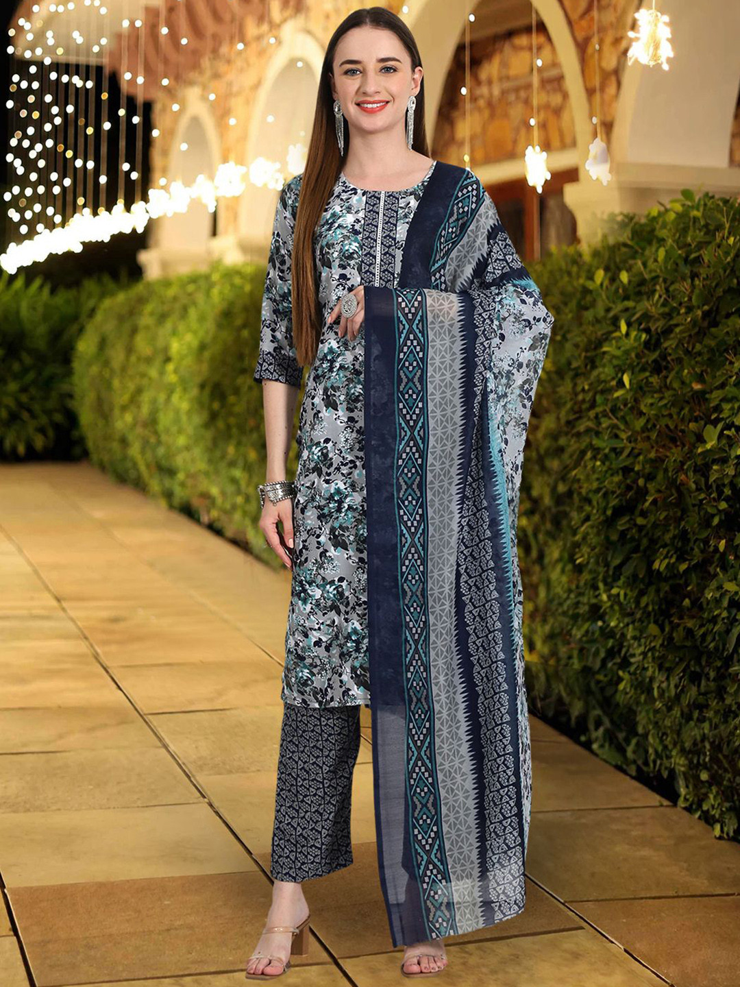 

7Threads Floral Printed Pure Cotton Straight Kurta With Trousers & Dupatta, Navy blue