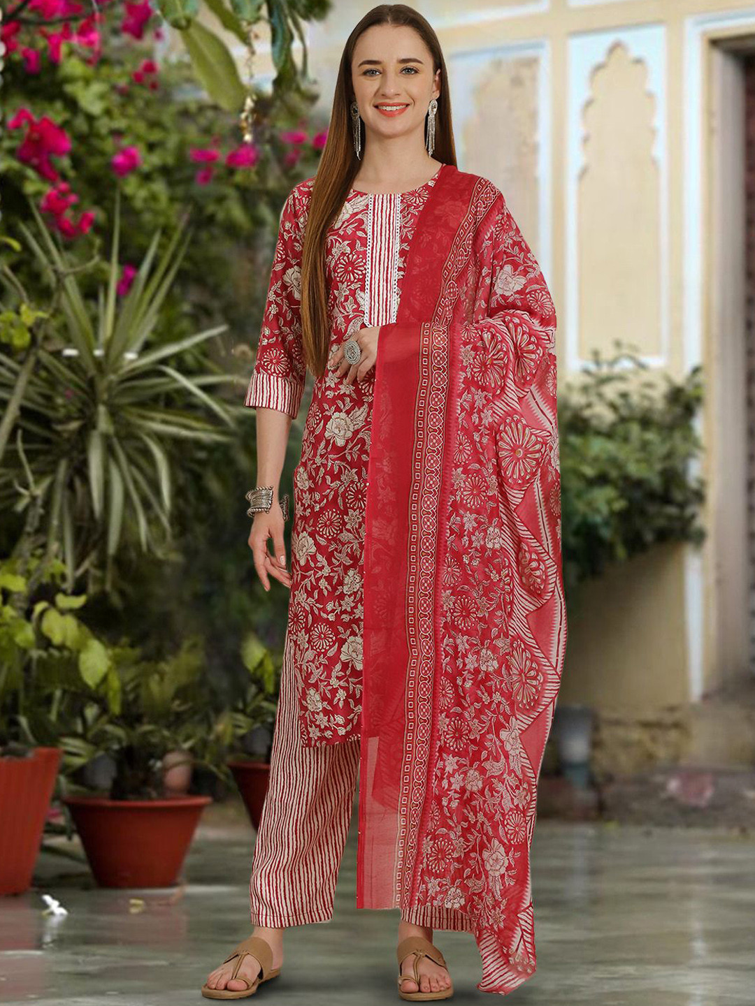 

7Threads Floral Printed Regular Pure Cotton Straight Kurta With Trousers & Dupatta, Pink