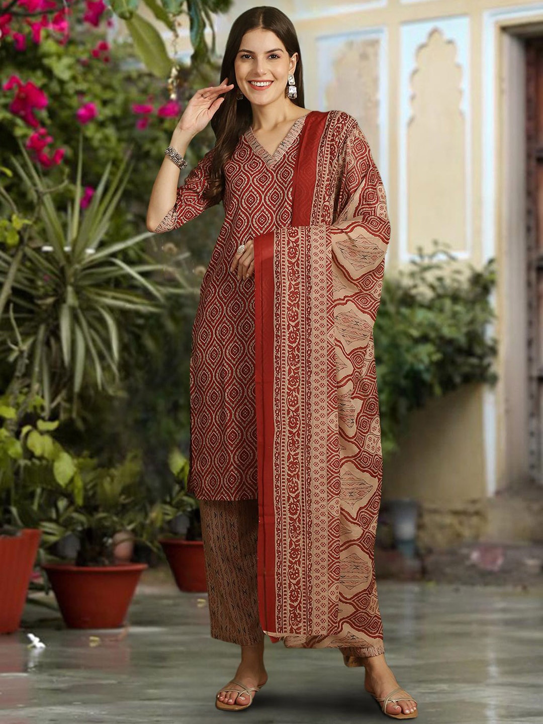 

7Threads Geometric Printed Regular Pure Cotton Straight Kurta With Trousers & Dupatta, Maroon
