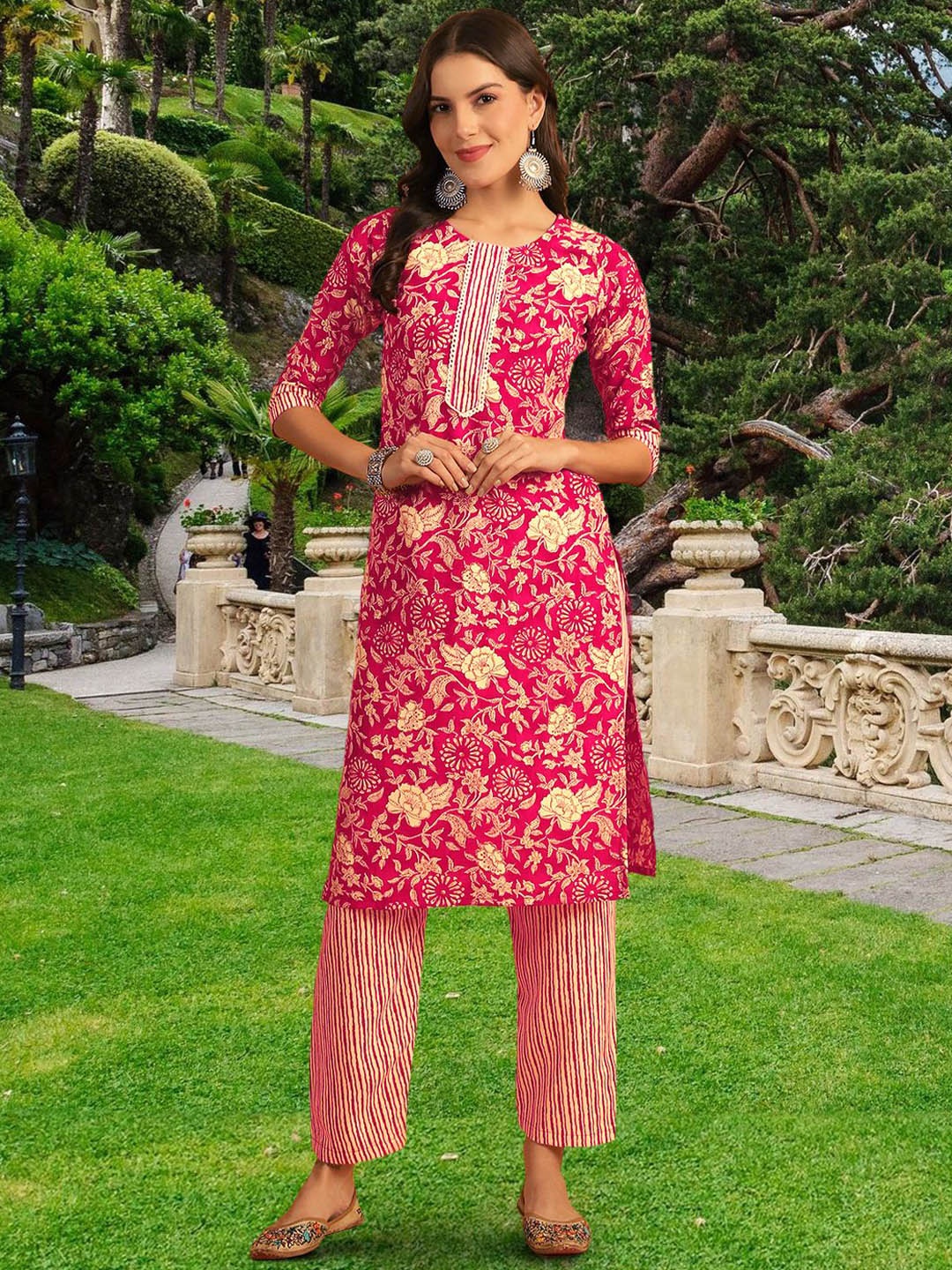 

7Threads Floral Printed Pure Cotton Straight Kurta With Trousers & Dupatta, Pink