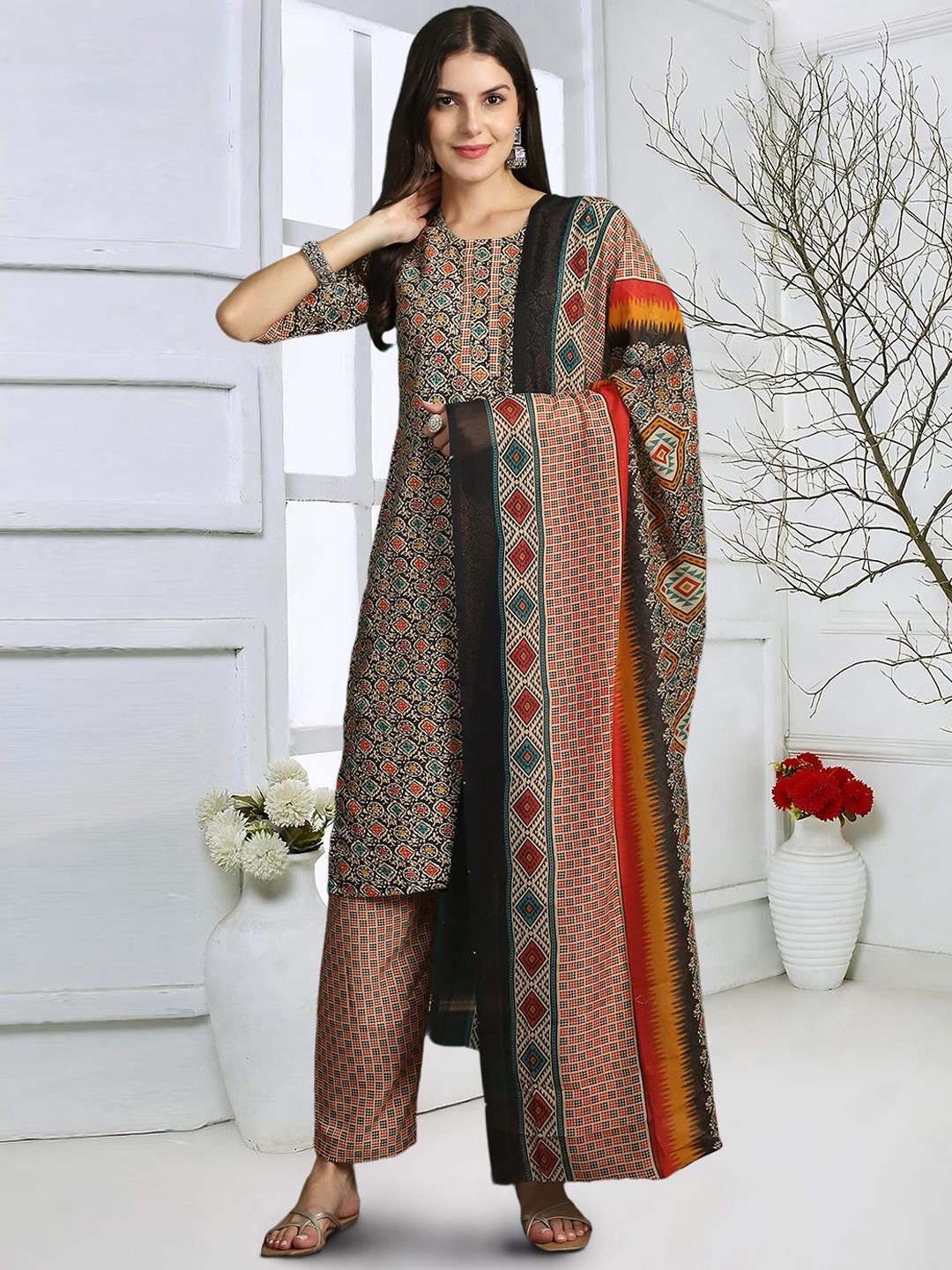

7Threads Floral Printed Pure Cotton Straight Kurta With Trouser & Dupatta, Black
