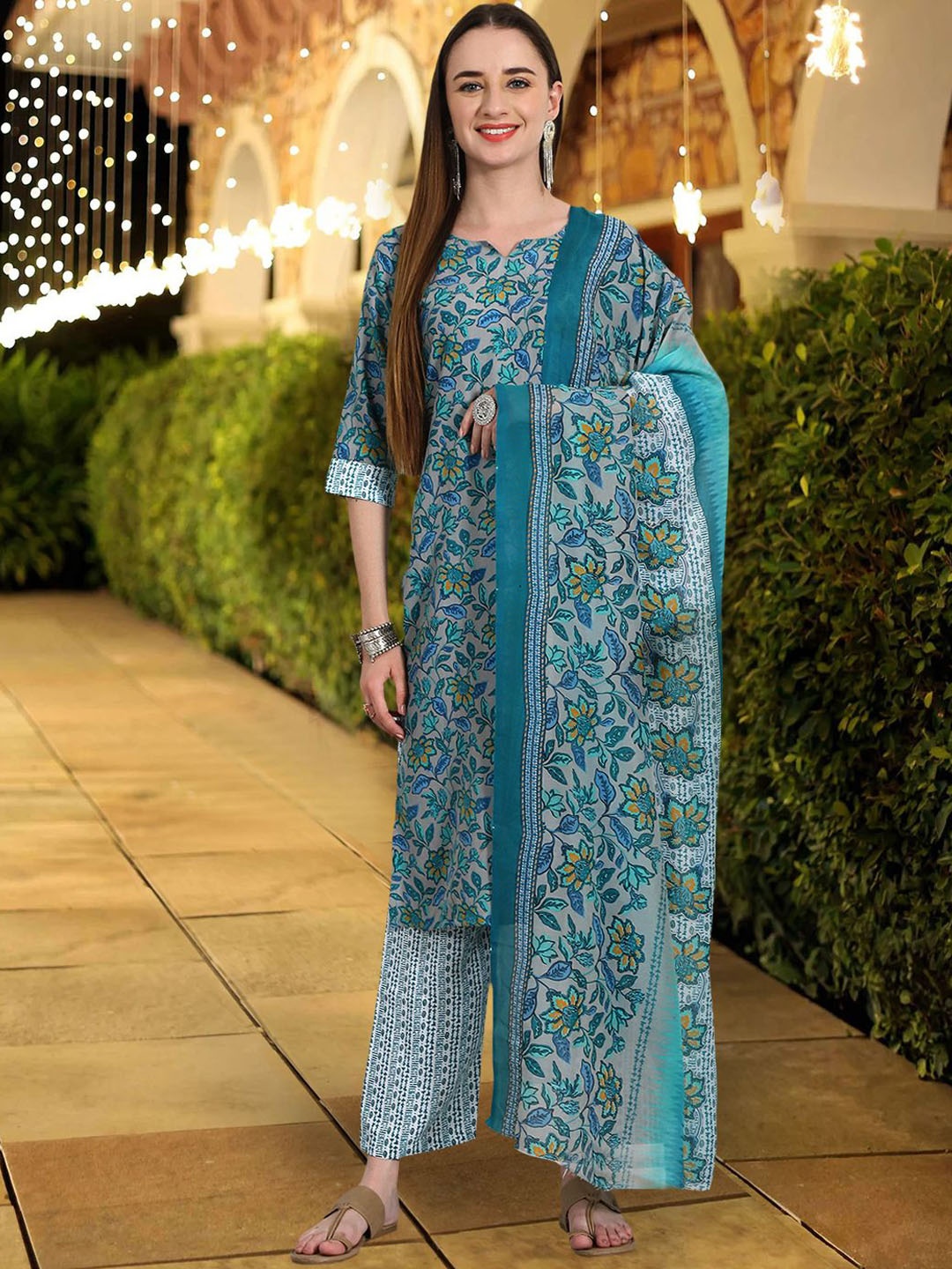 

7Threads Floral Printed Regular Pure Cotton Straight Kurta With Trousers & Dupatta, Grey melange