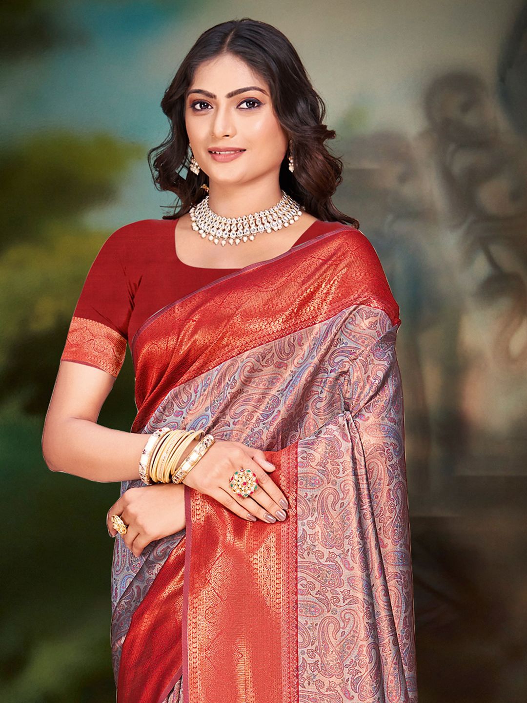 

Exclusiva Ethnic Motifs Zari Saree, Grey