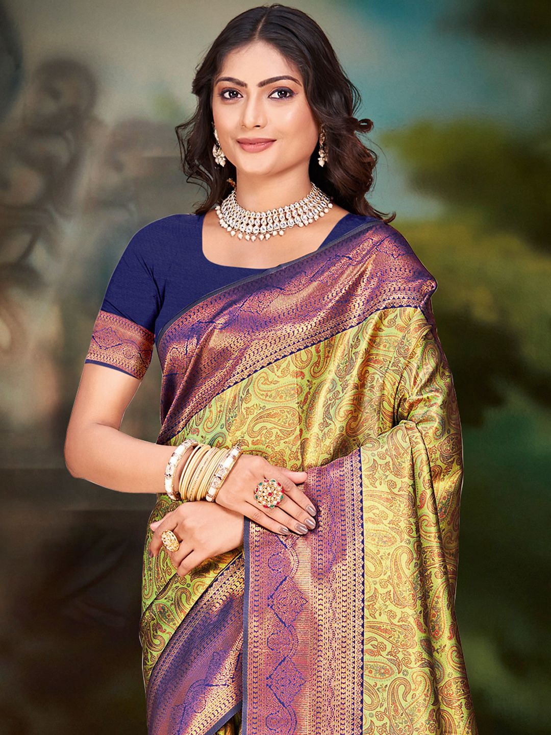 

Exclusiva Ethnic Motif Zari Woven Saree, Yellow