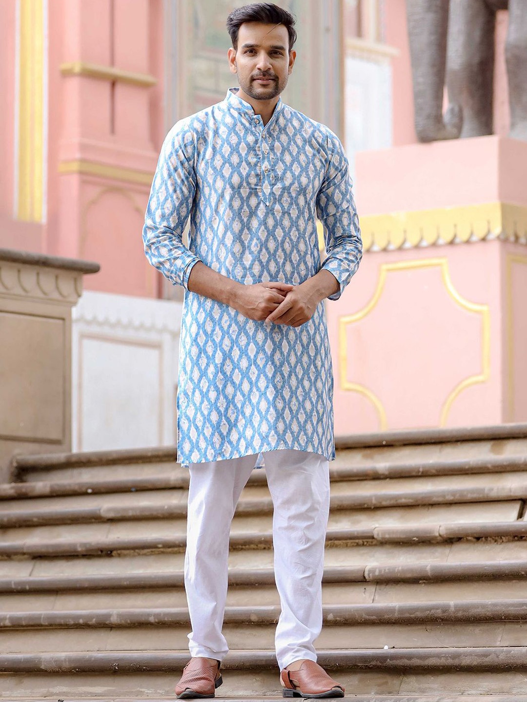 

Aanys Culture Abstract Printed Mandarin Collar Straight Kurta, Blue