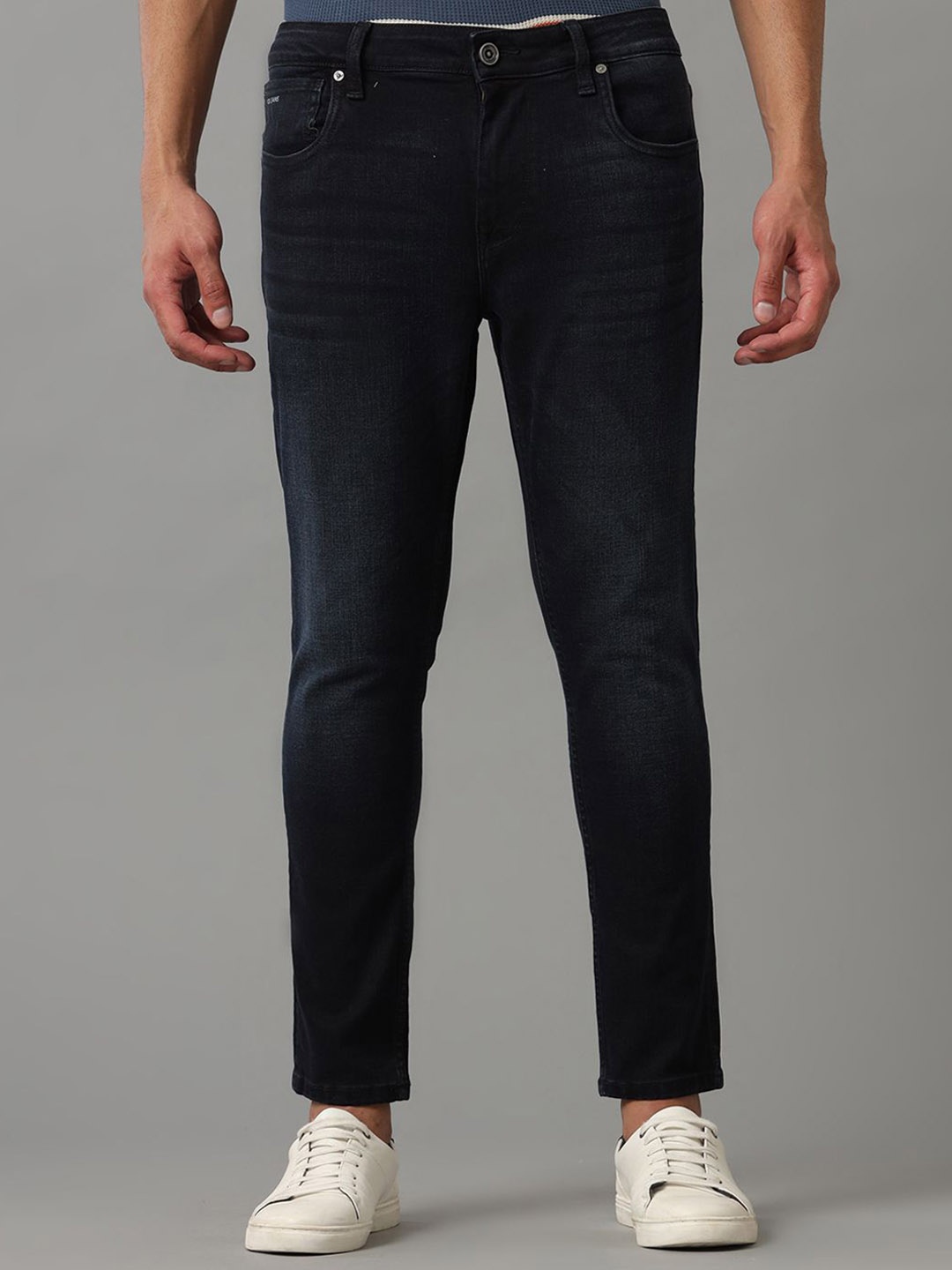 

Voi Jeans Men Comfort Straight Fit Stretchable Mid-Rise Jeans, Blue