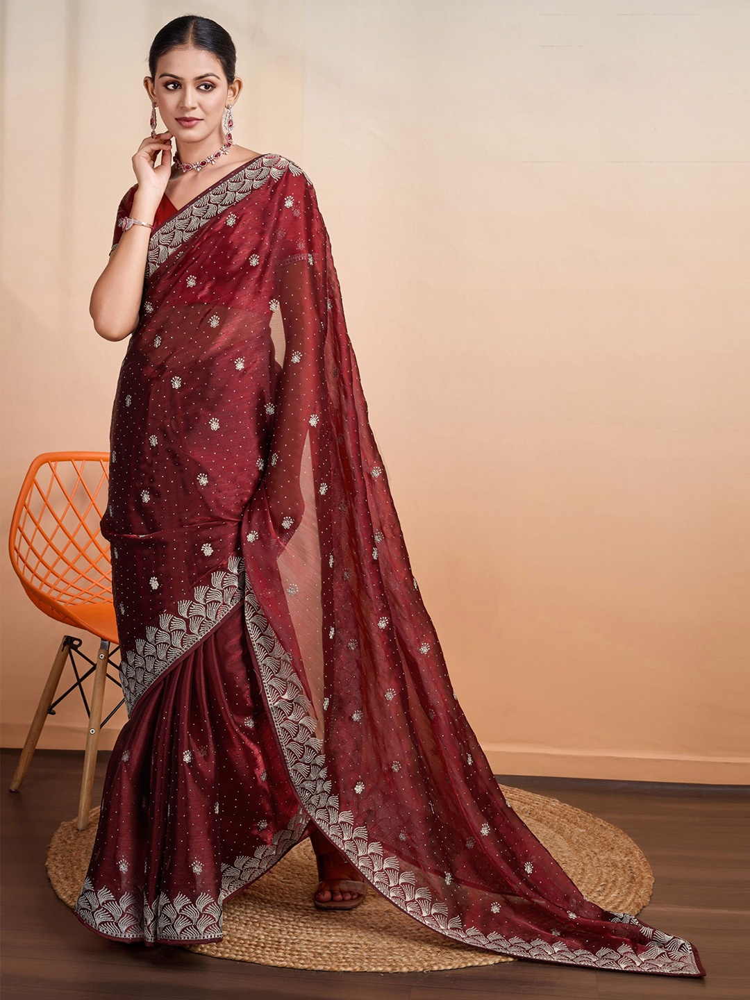 

Mitera Organza Floral Embroidered Festive Saree, Maroon