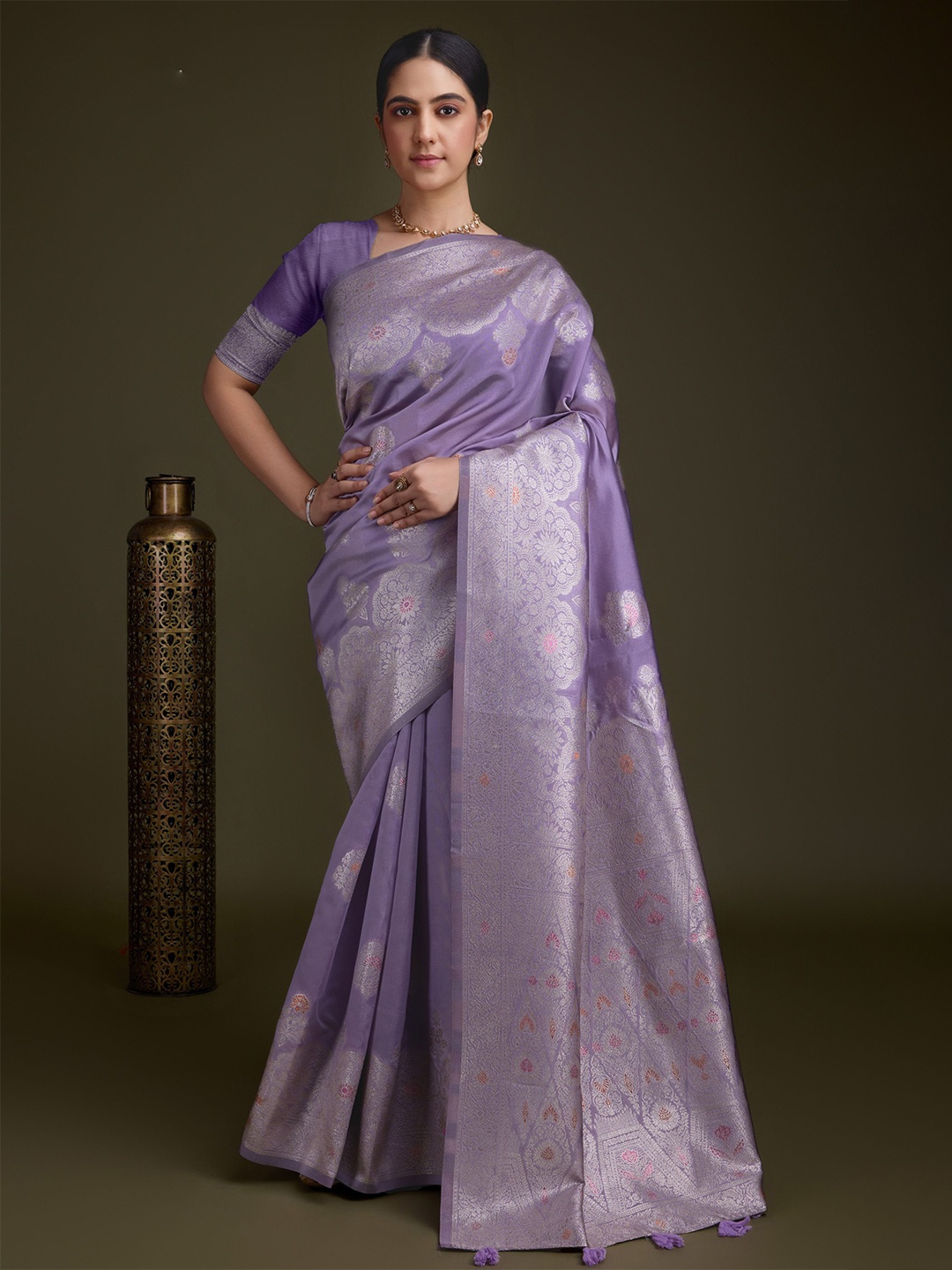

Mitera Ethnic Motifs Zari Banarasi Saree, Lavender
