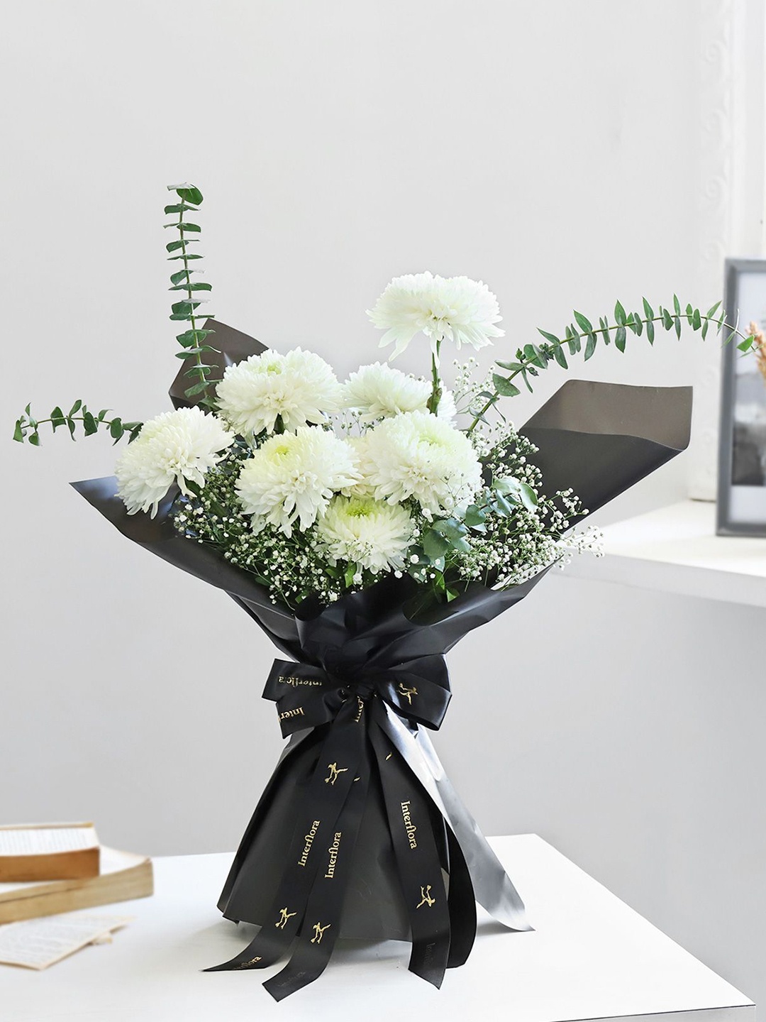 

Interflora Moonlight Petals Fresh Flowers Bouquet, Multi