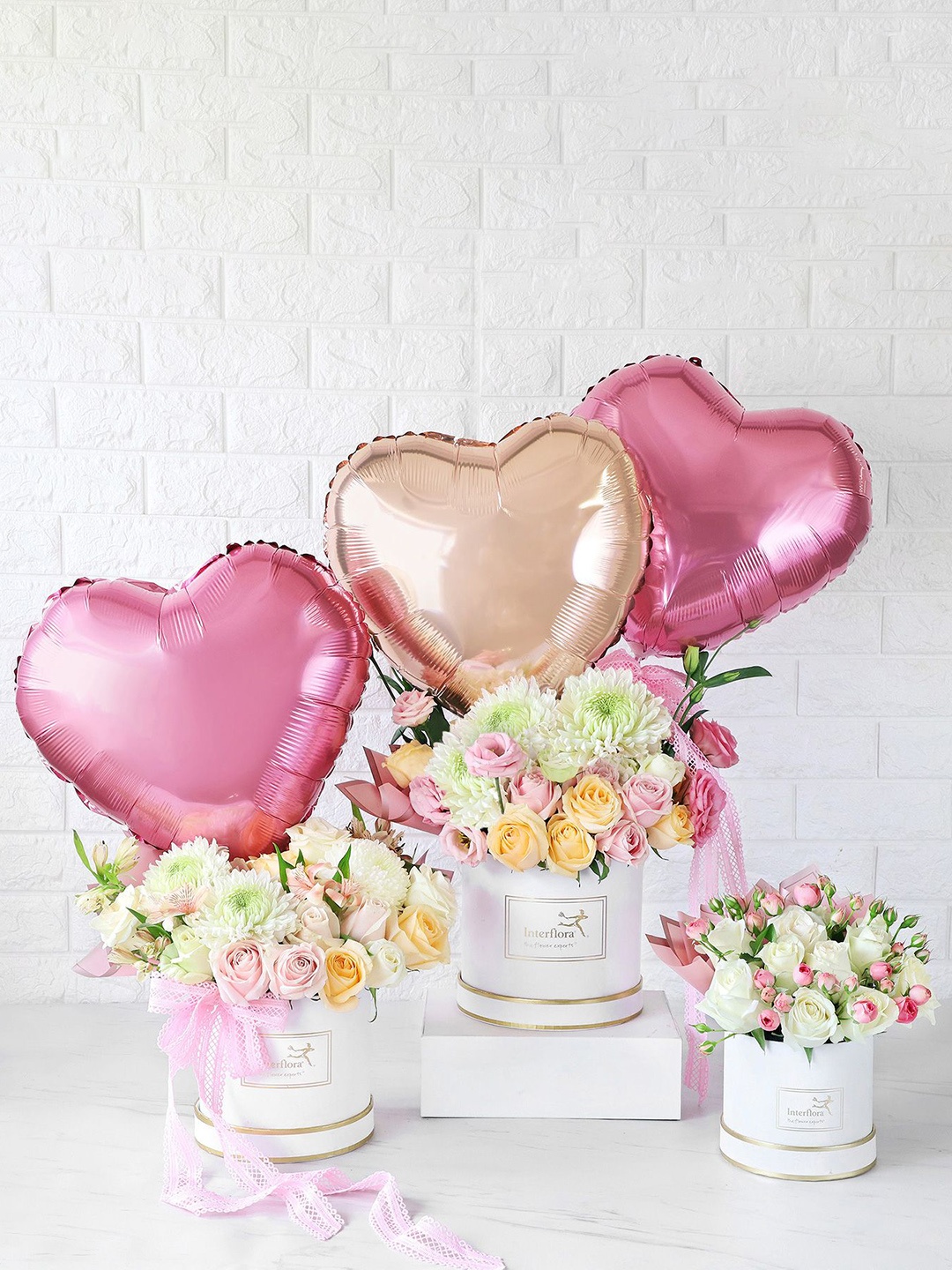 

Interflora 54-Pcs Mixed Fresh Flowers In Box, Pink
