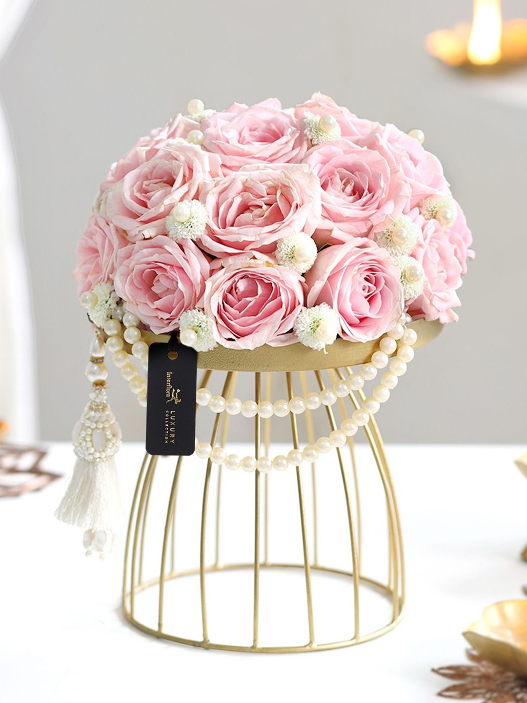 

Interflora 19-Pcs Mixed Fresh Flowers Stand, Pink