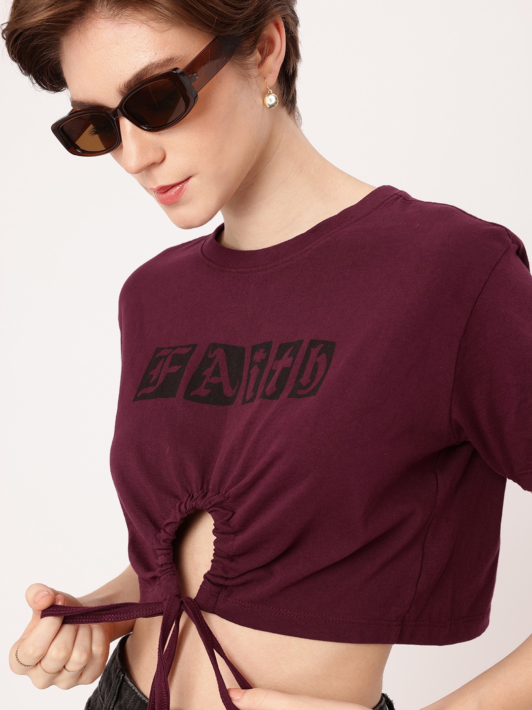 

DressBerry Cute Chic Printed Boxy Fit Gathers Tie-Up Crop Top, Maroon