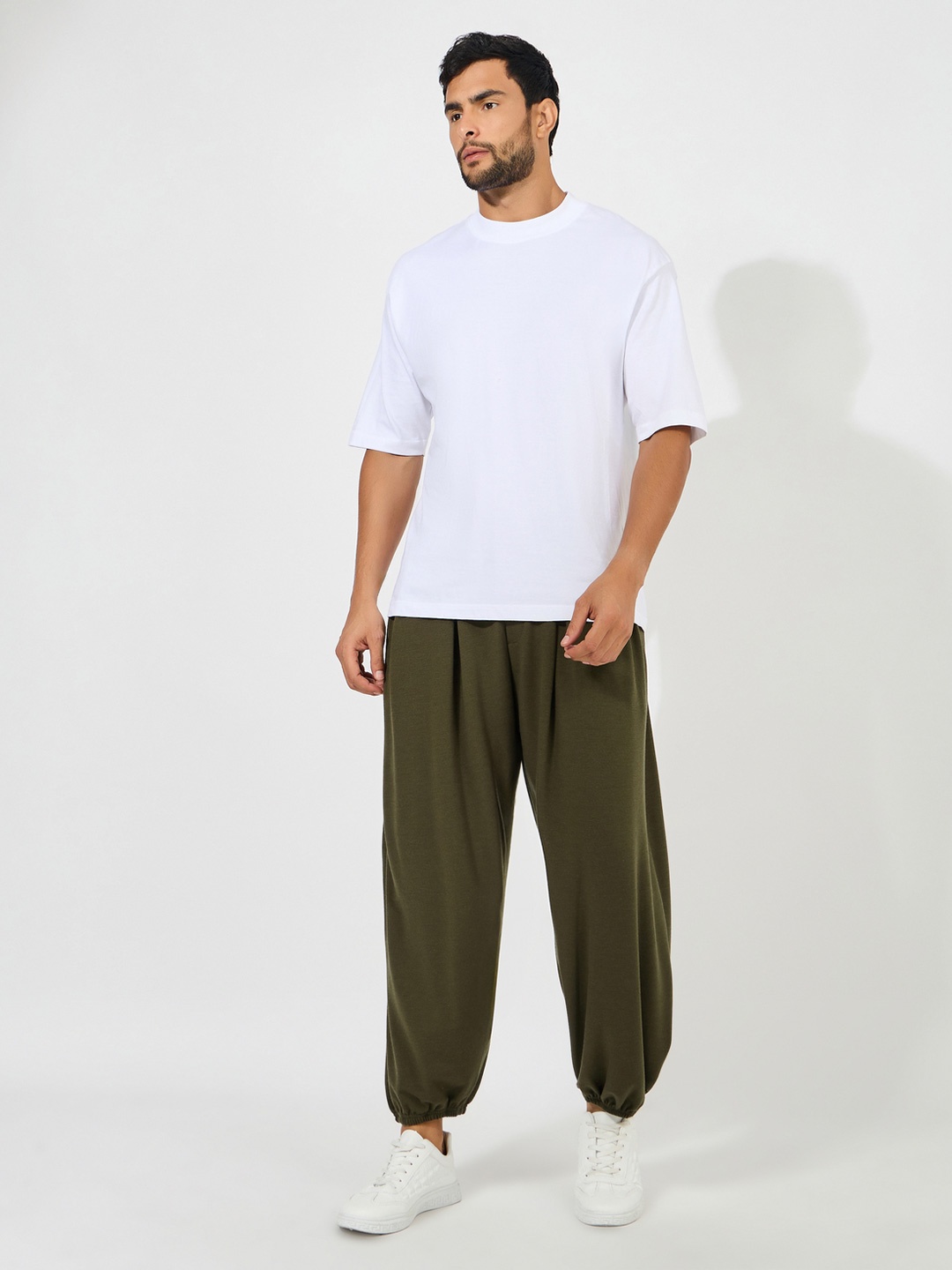 

Styli Men Solid Elasticated Hem Harem Fit Jogger, Olive