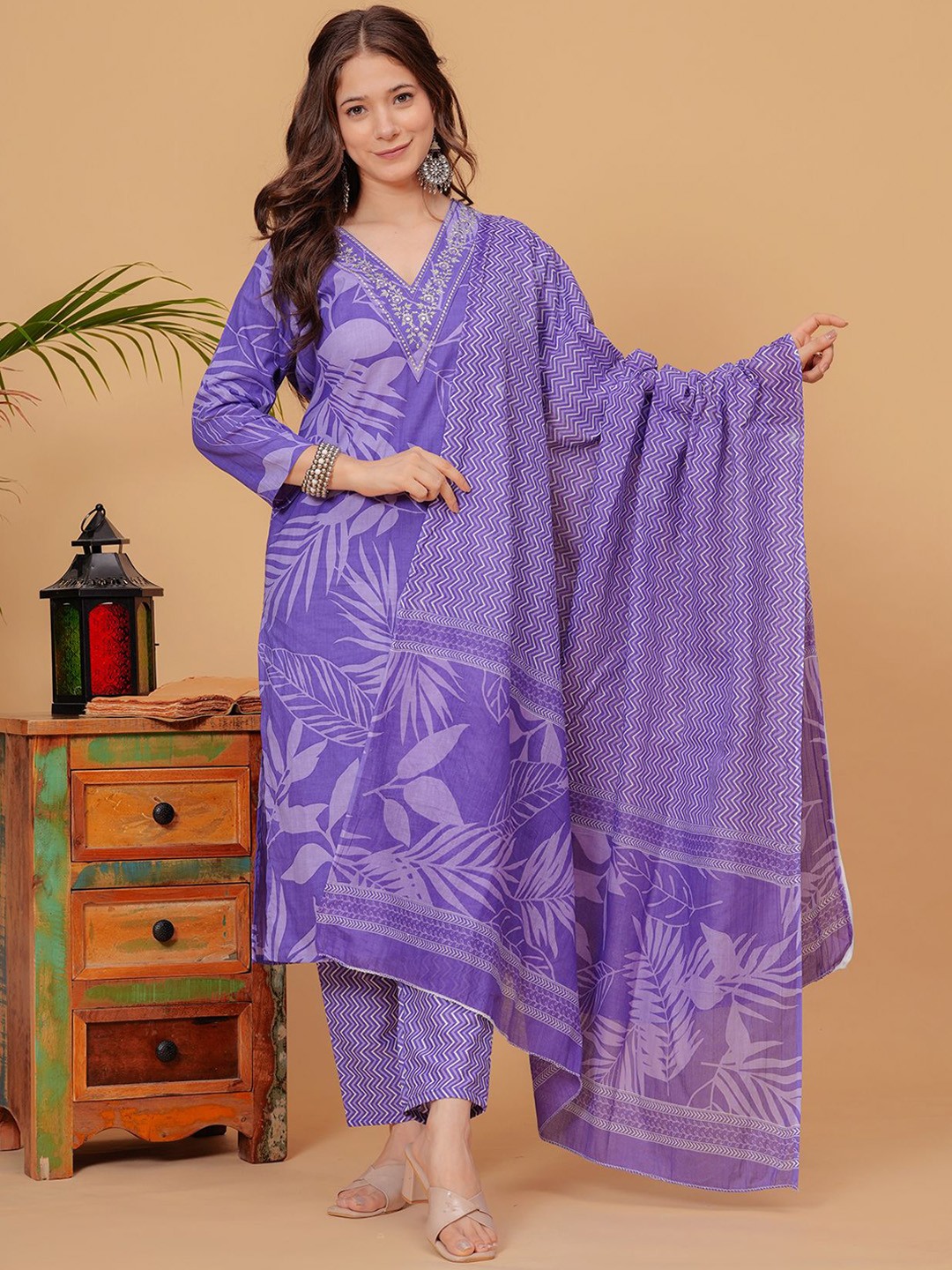 

EKAKRITI Floral Printed Mirror Work Straight Kurta With Trouser & Dupatta, Purple