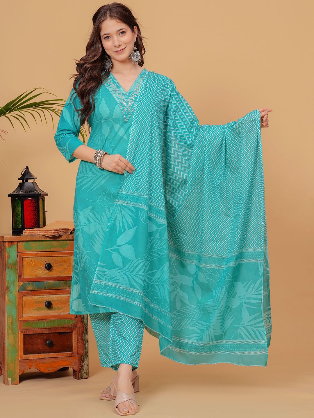 

EKAKRITI Floral Printed Straight Kurta With Trouser & Dupatta, Blue