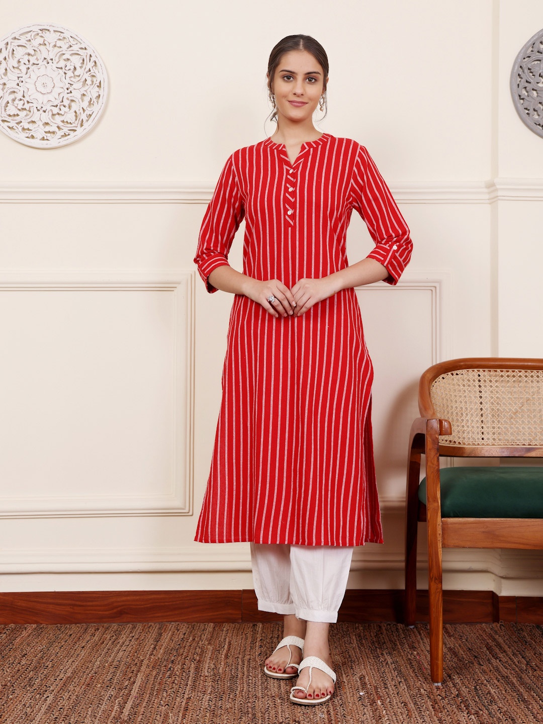 

SAVI Striped Mandarin Collar Roll-Up Sleeves Cotton Straight Kurta, Red