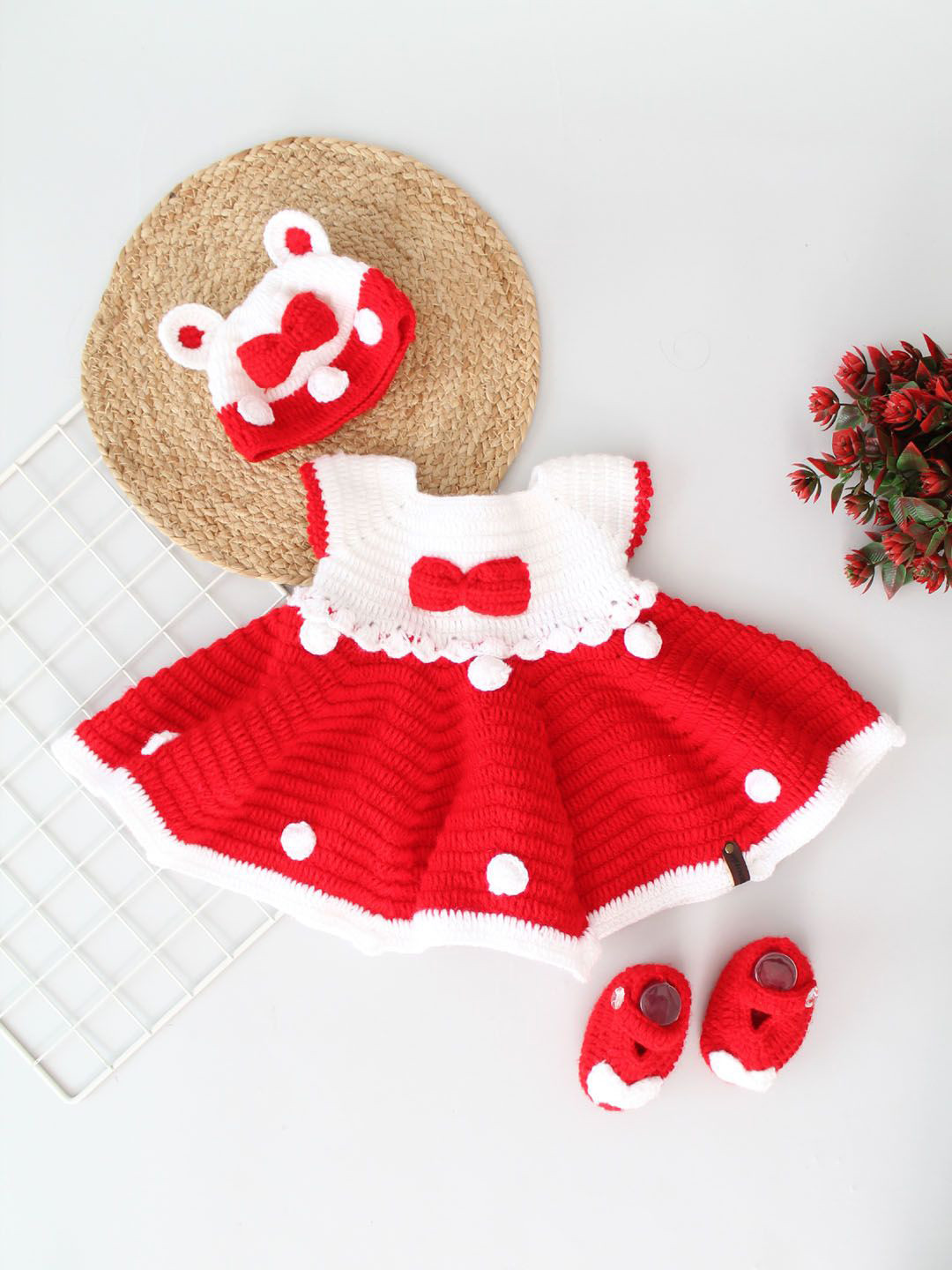 

Woonie Girls Fit & Flare Self Design Crochet Dress, Red