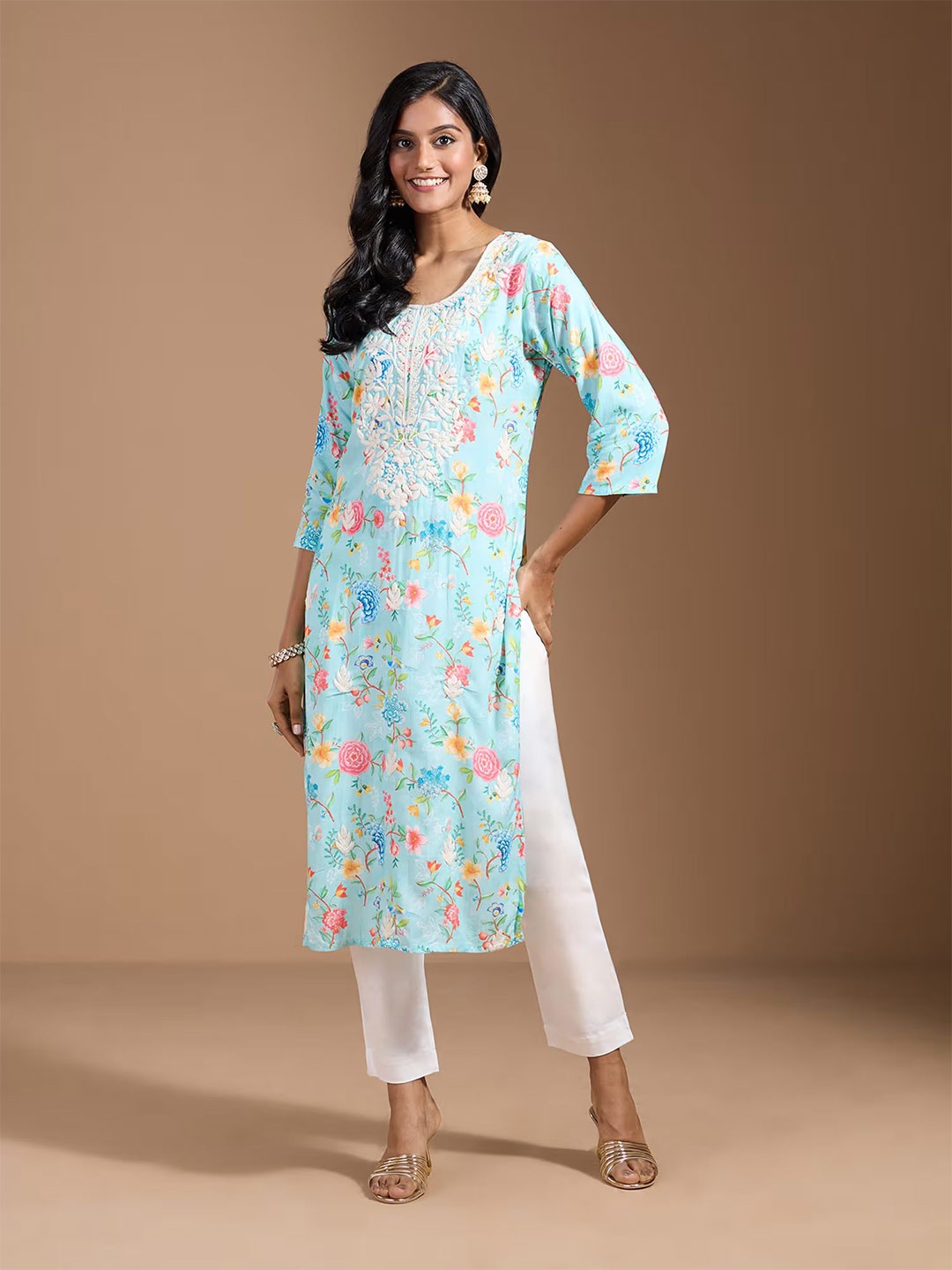 

Sangria Embroidered Straight Kurtis, Green