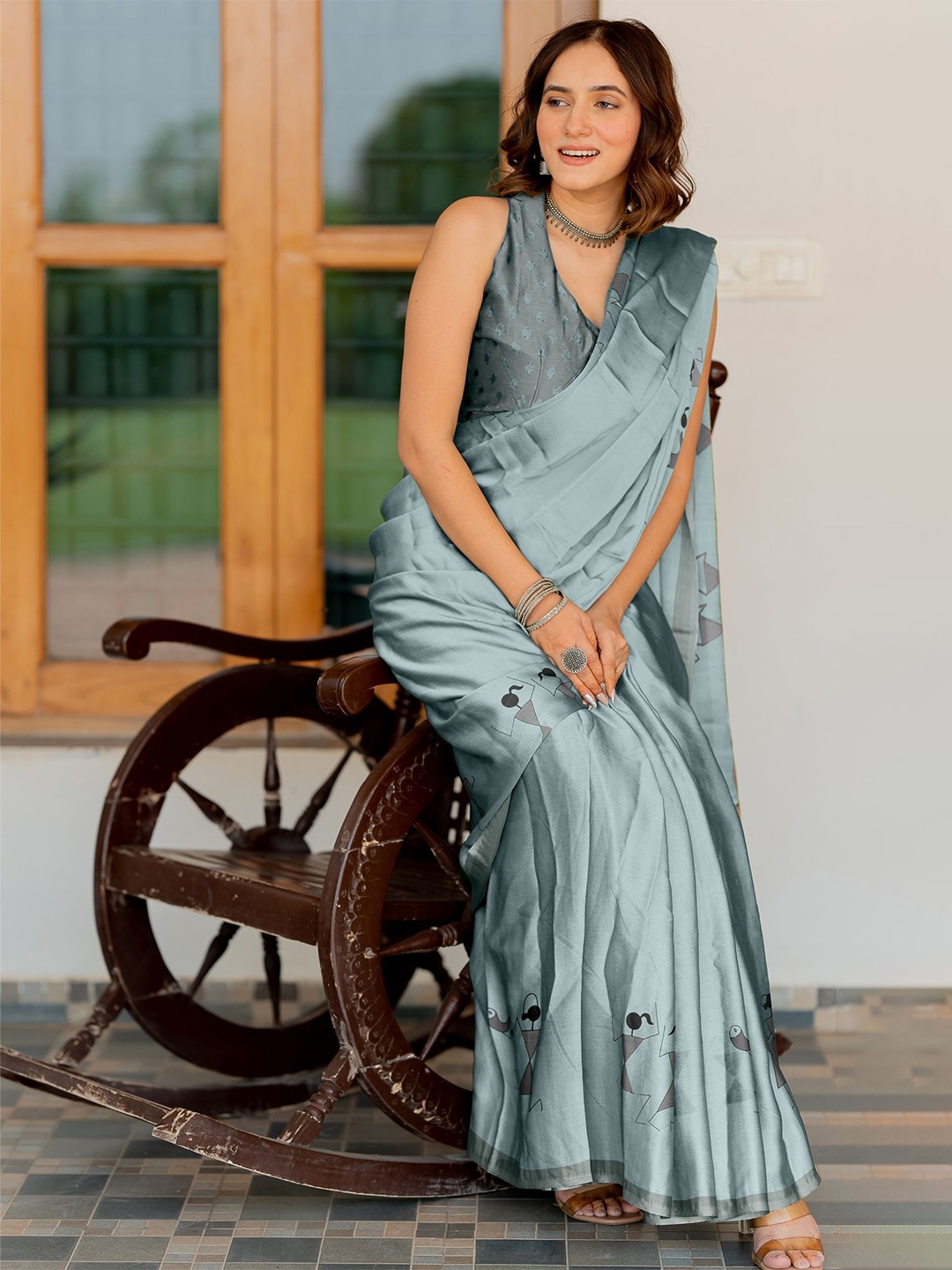 

KALINI Warli Printed Saree, Grey