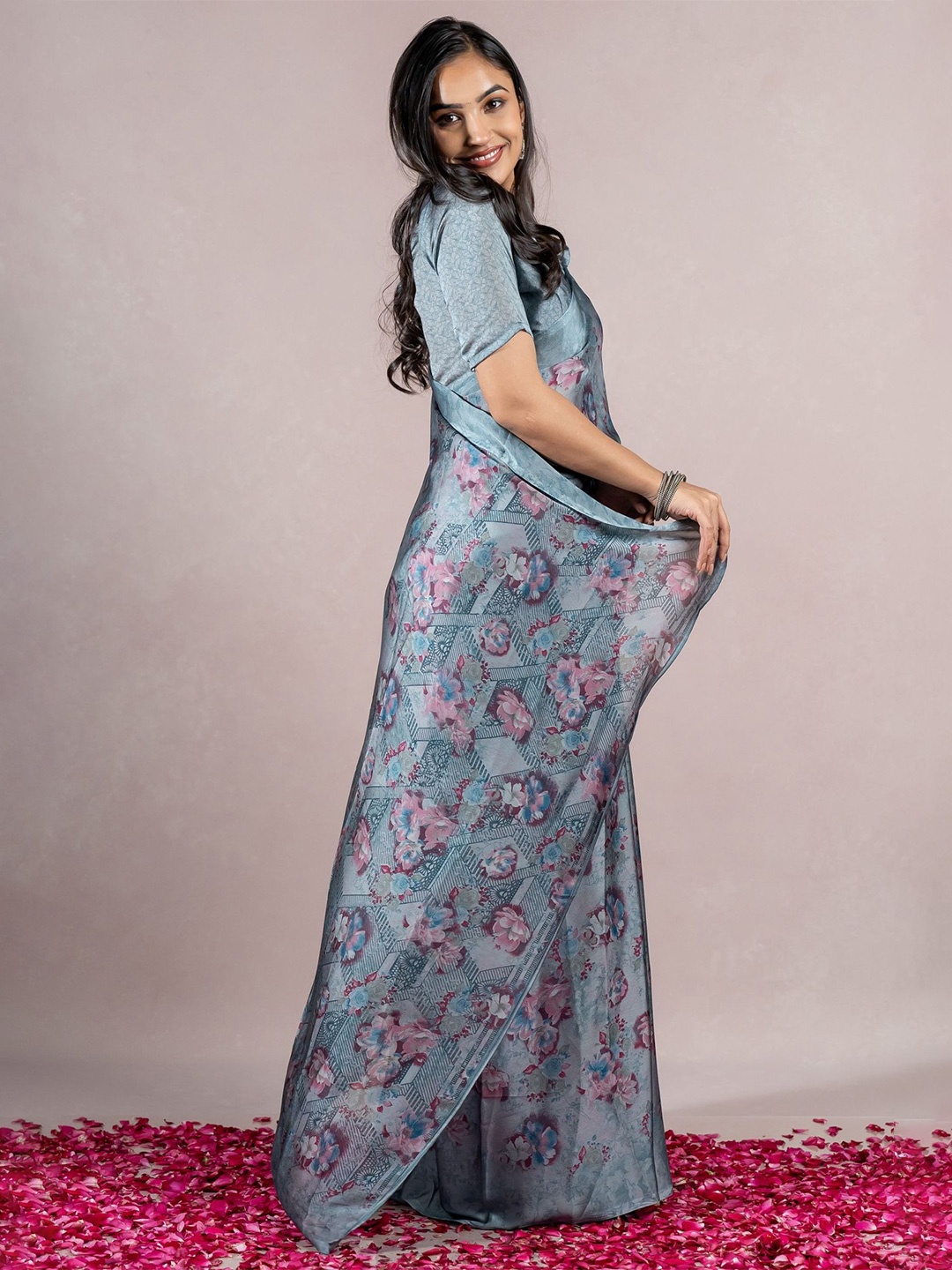 

KALINI Floral No Border Saree, Blue
