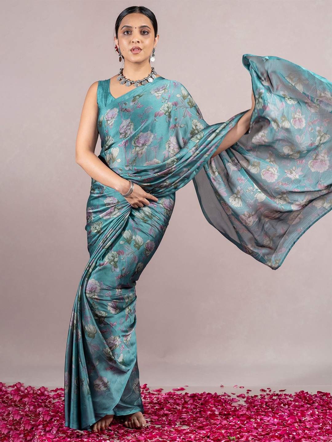 

KALINI Floral Printed Saree, Blue