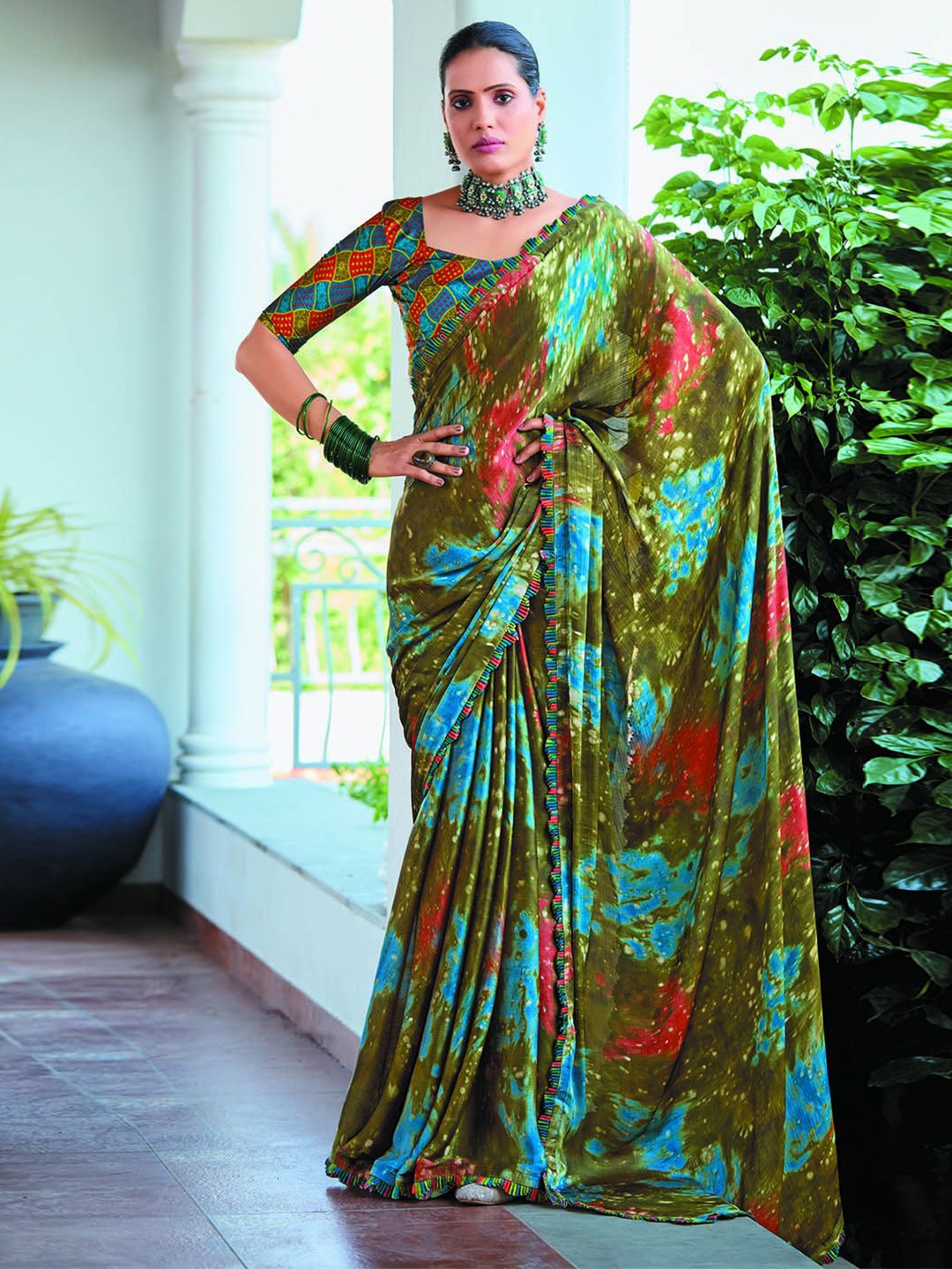 

Panzora Embellished Satin Saree, Green