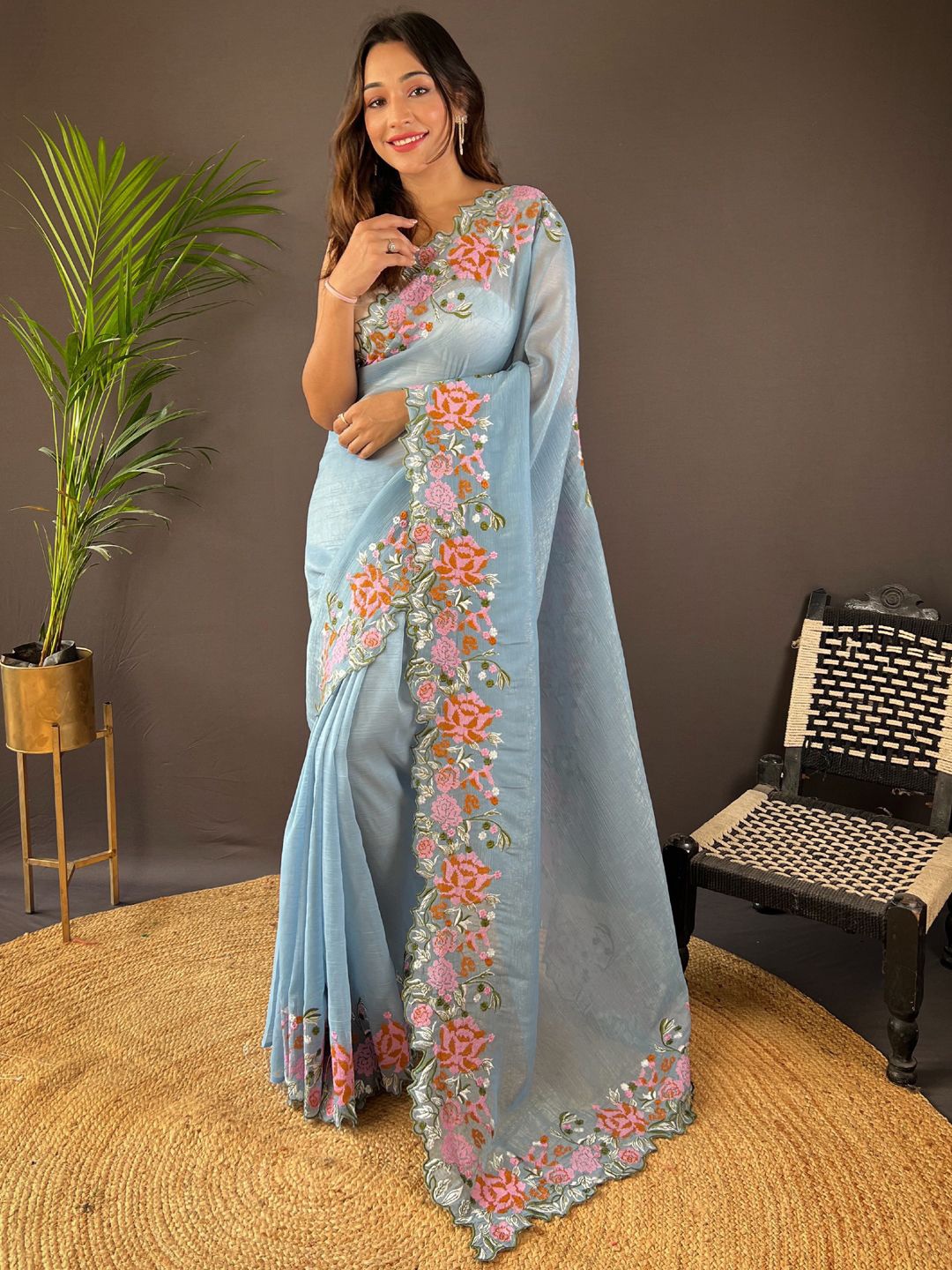 

Panzora Embroidered Solid Saree, Grey