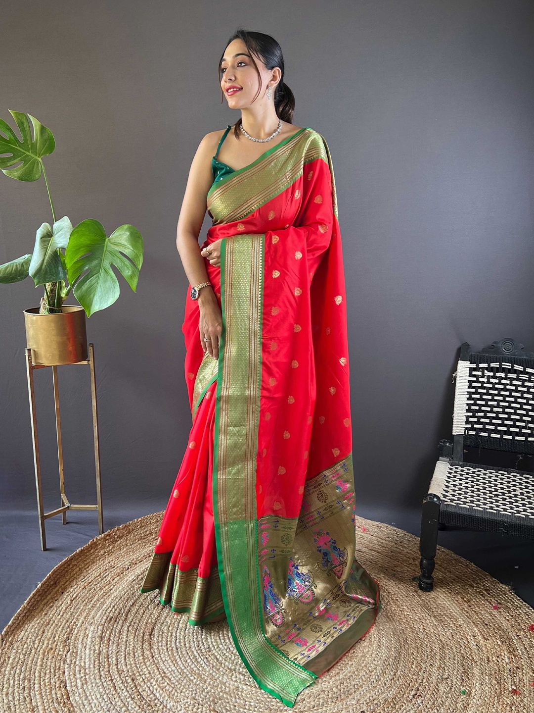 

Panzora Paithani Silk Blend Woven Design Zari Traditional Saree, Red