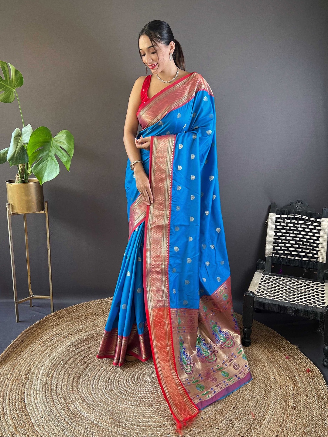 

Panzora Woven Design Zari Paithani Saree, Blue
