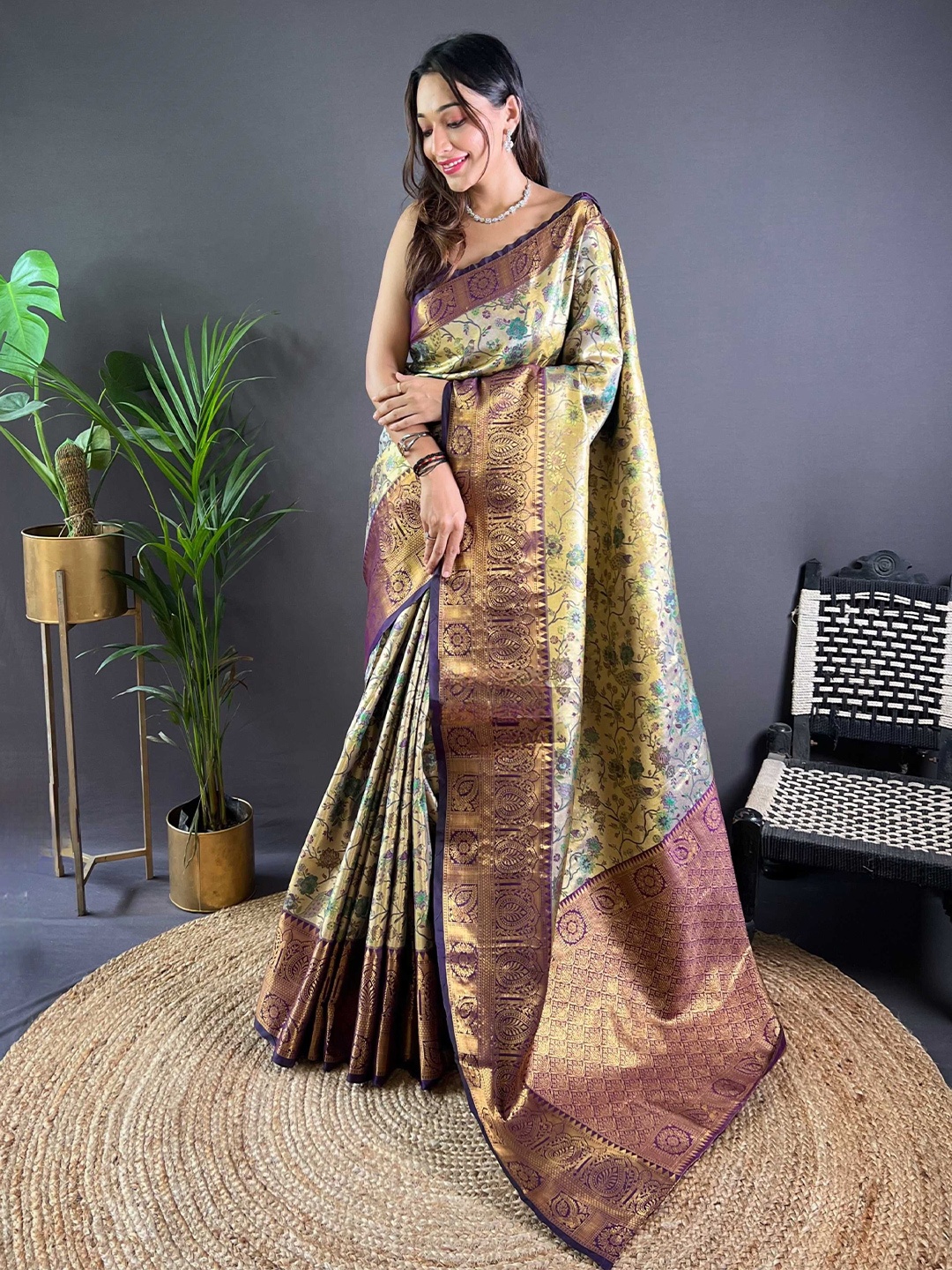 

Panzora Woven Design Zari Ikat Saree, Purple