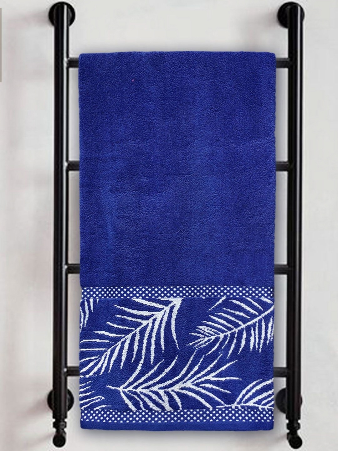 

Myntra Elegant Homes Blue & White Printed Pure Cotton 380 GSM Bath Towel