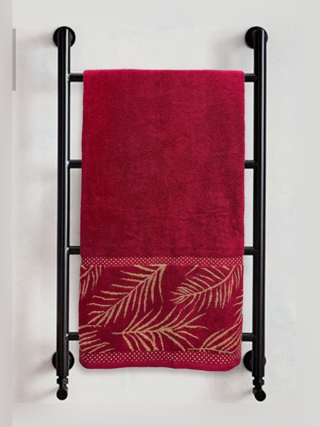 

Myntra Elegant Homes Maroon & Beige Printed Pure Cotton 380 GSM Bath Towel