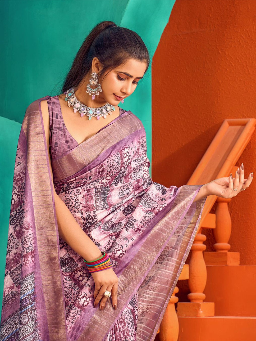 

Mitera Ethnic Motifs Zari Sarees, Pink