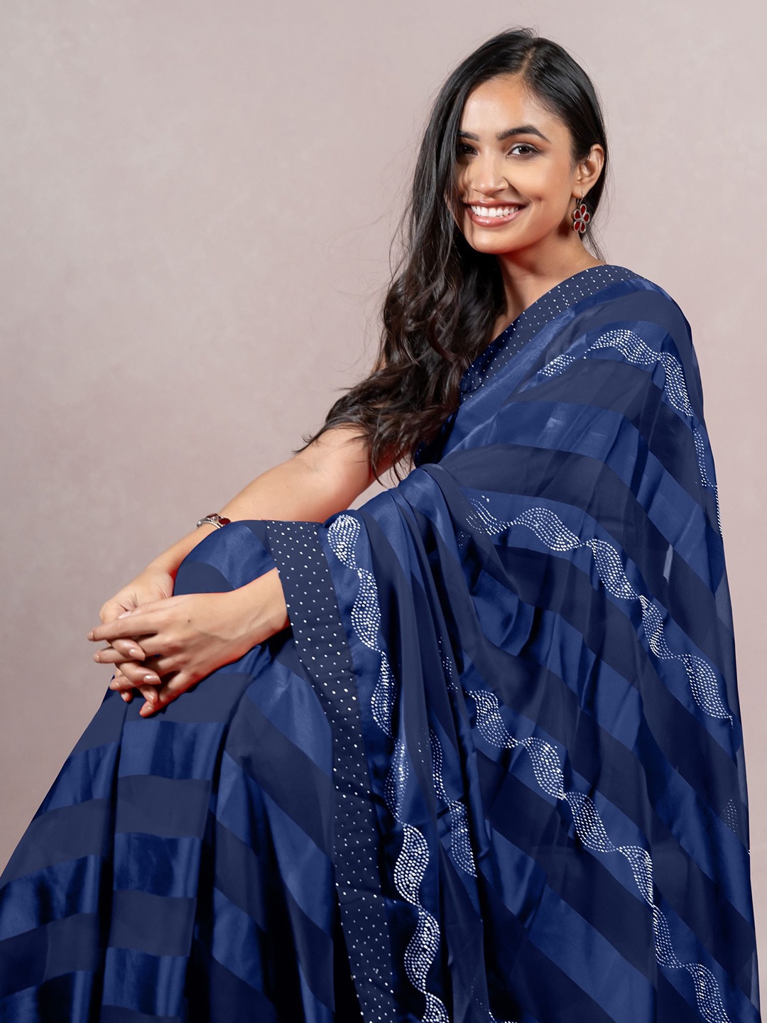

KALINI Women Embellished Sarees, Navy blue