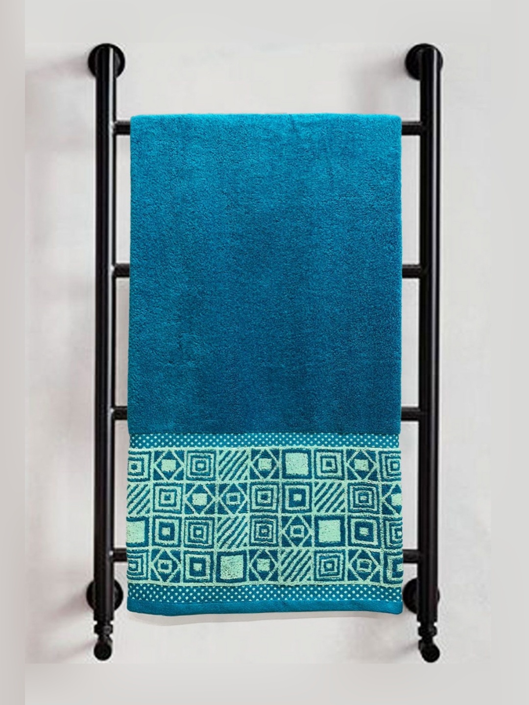 

Myntra Elegant Homes Teal & Sea Green Printed Pure Cotton 380 GSM Bath Towel