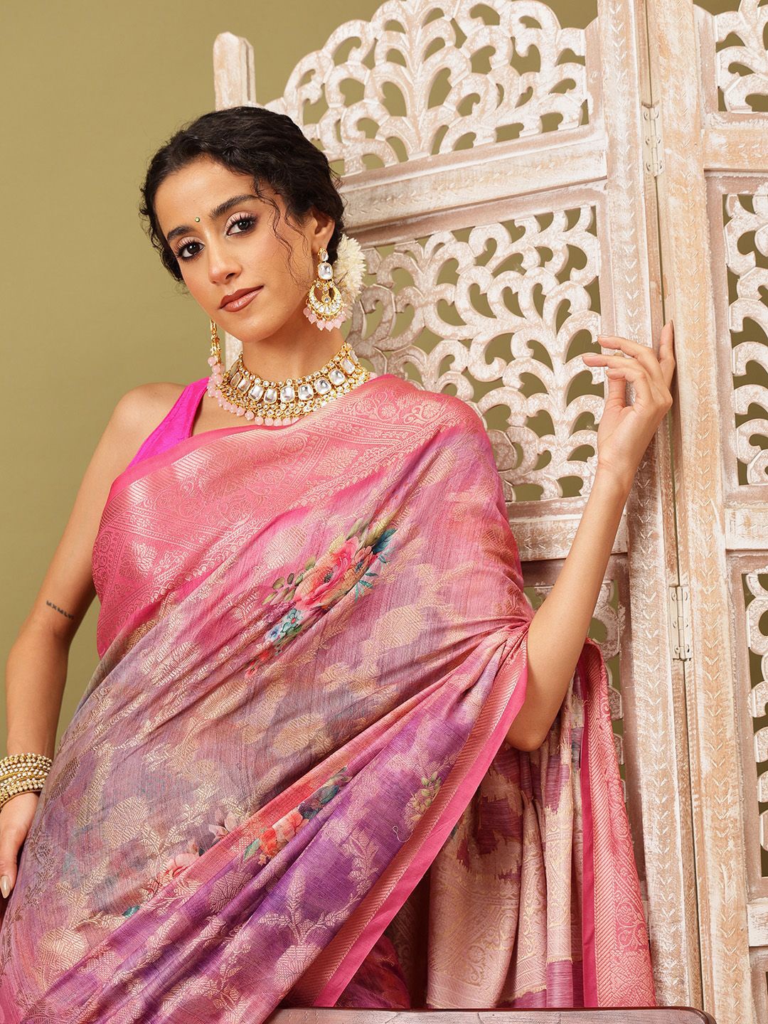 

Silk Land Woven Banarasi Floral Digital Print Saree, Pink